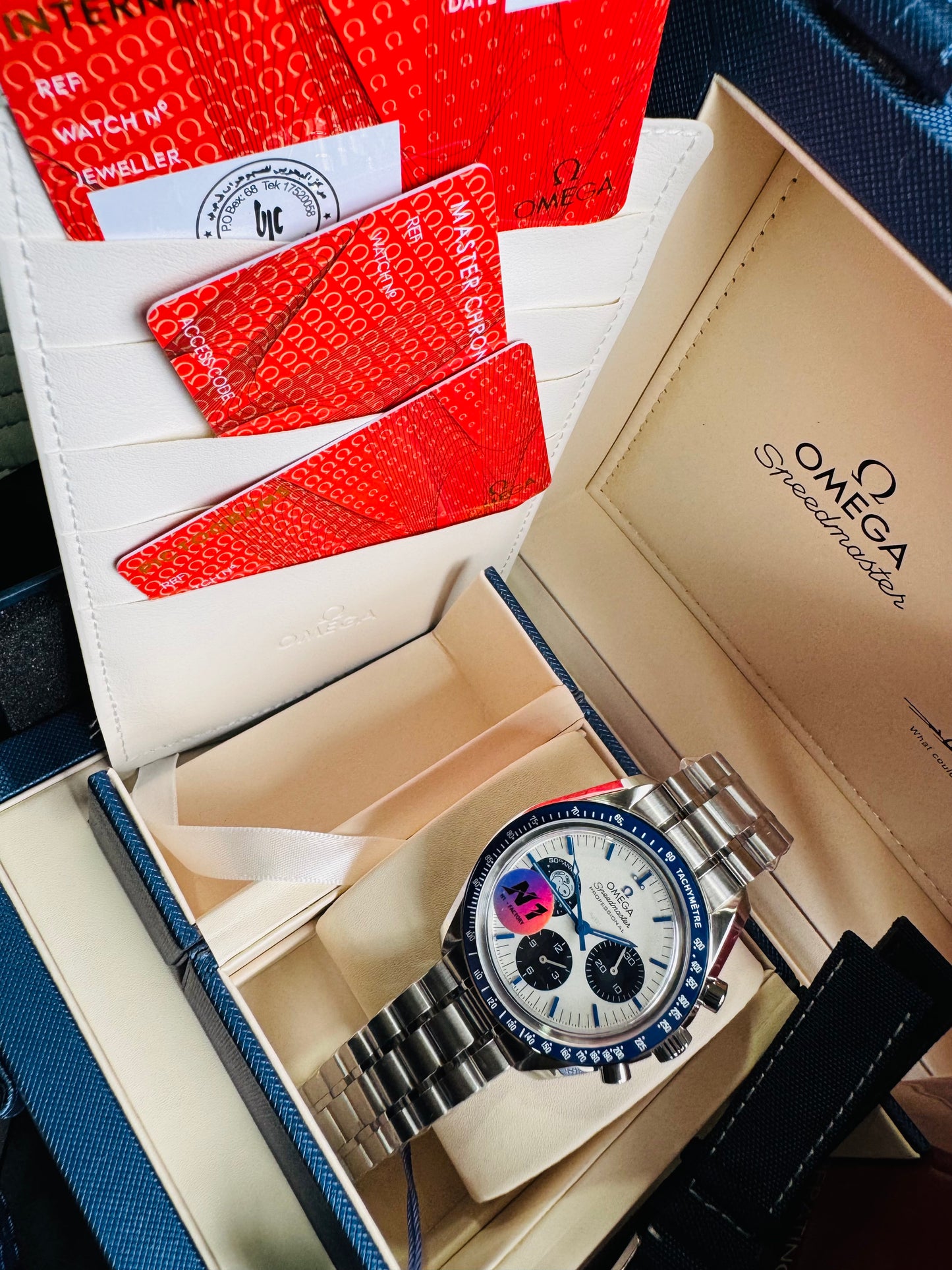 MÁXIMO LUJO!!! ESPECTACULAR DISEÑO OMEGA APOLLO XIlI- AUTOMÁTICO MECÁNICO-SPEED MASTER-PROFESSIONAL-EYES ON THE STARS- ORIGINAL MOVIMIENTO MECÁNICO TIERRA Y CÁPSULA ESPACIAL SNOOPY APOLLO XIII