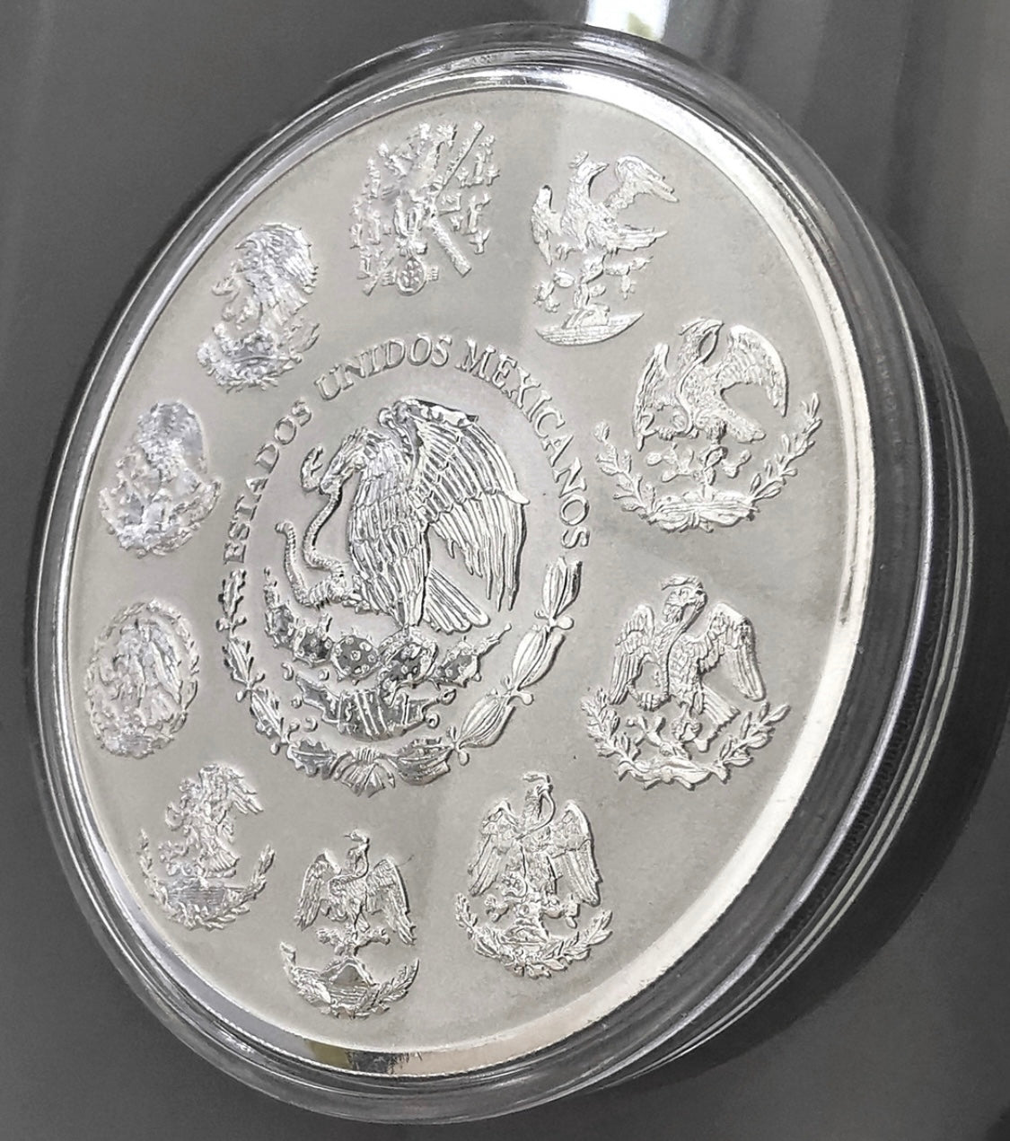 Hermosa 🤩 y Exclusiva Moneda Plata Pura de Ley .999 -5 Onzas- Acabado MATE BRILLO AÑO 2018. Nueva Encapsulada Sellada de Origen Casa de Moneda 🪙 Alto Relieve!