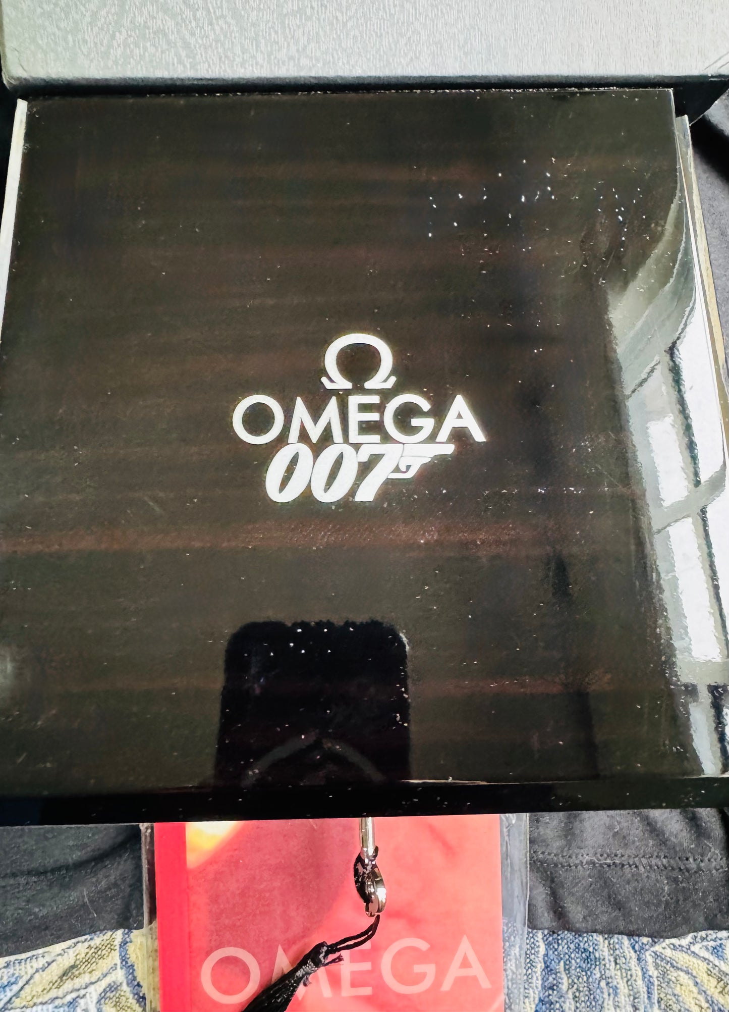 AUDAZ Y VERSÁTIL DISEÑO JAMES BOND 007-OMEGA AUTOMÁTICO SEA MASTER! FECHADOR-LUMINOSO-CRISTAL ZAFIRO-BISEL GIRATORIO ETC