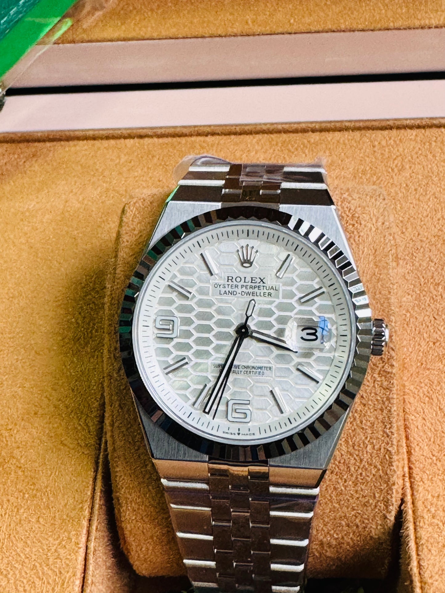 ÚNICO Y EXCLUSIVO RELOJ ROLEX OYSTER PERPETUAL LAND DWELLER- FECHADOR-39 JOYAS 💎 -CRISTAL ZAFIRO- ULTIMO MODELO Y DISEÑO! MÁXIMA ELEGANCIA!!!