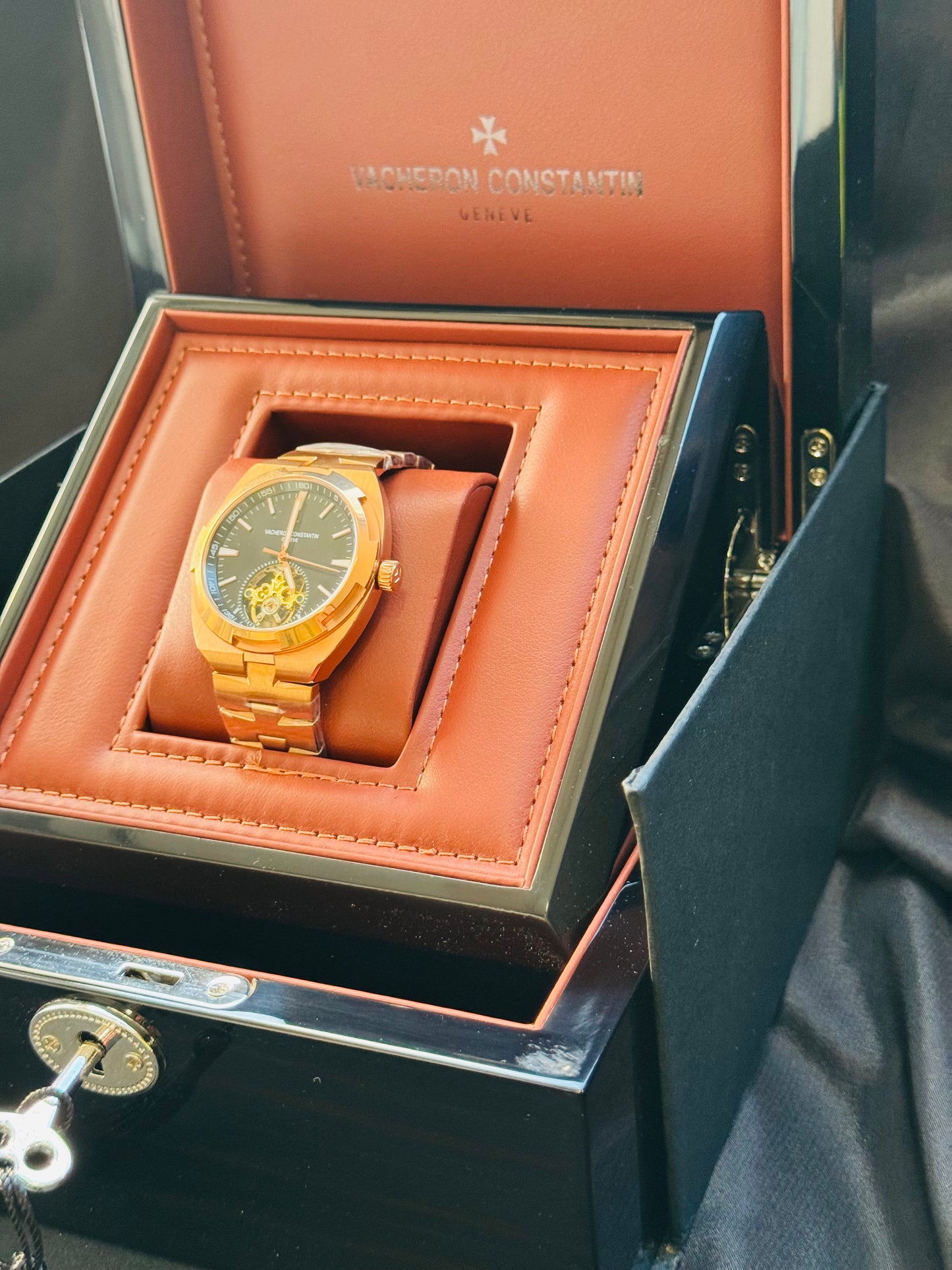 ELEGANTE Y SOFISTICADO DISEÑO RELOJ AUTOMÁTICO VACHERON CONSTANTINE
