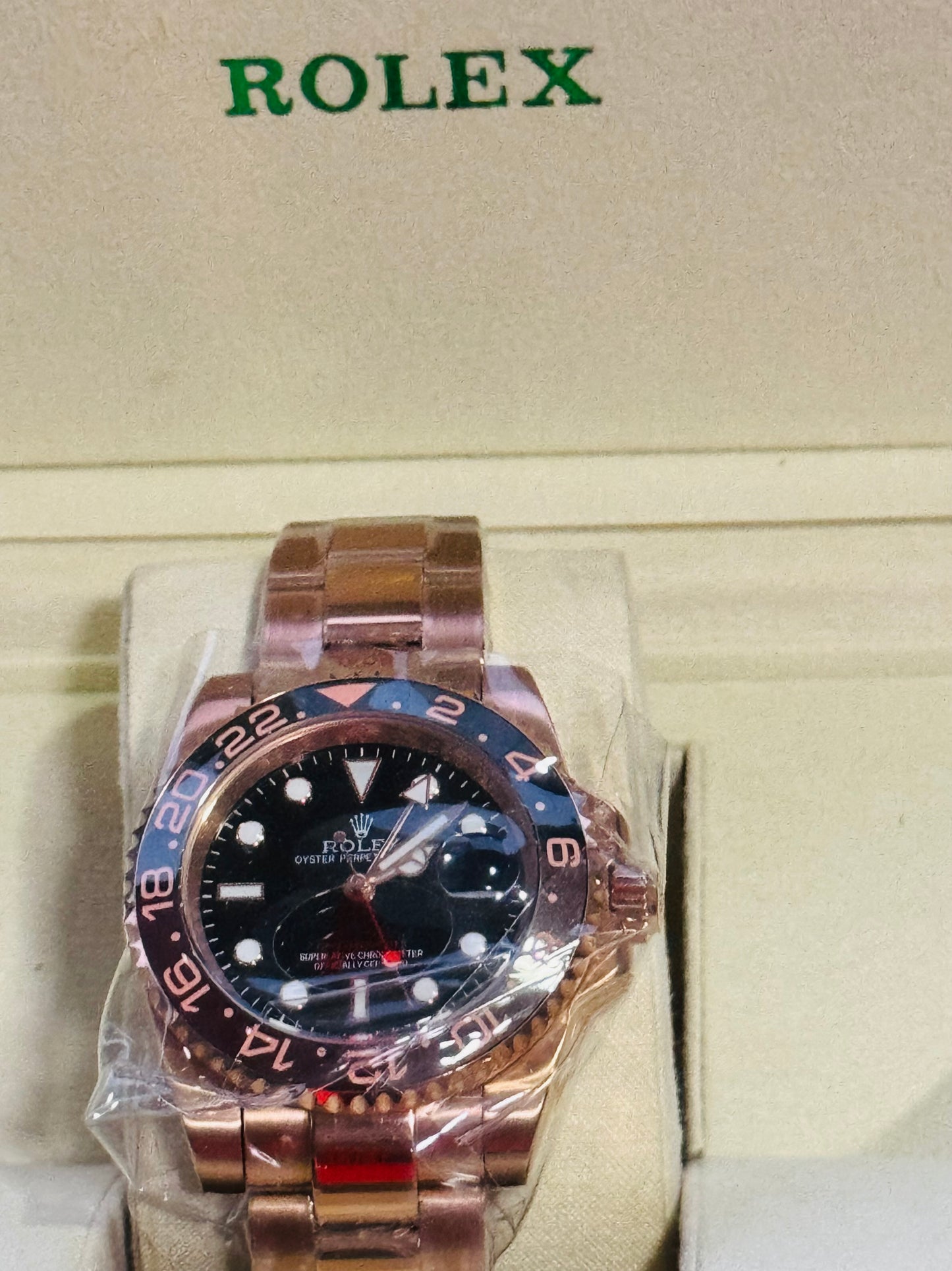 Hermoso Reloj Mecanismo Automático GMT - 2 Zonas Horarias Completamente Funcionales-Luminoso Gran Calidad-Tono Oro Rosado