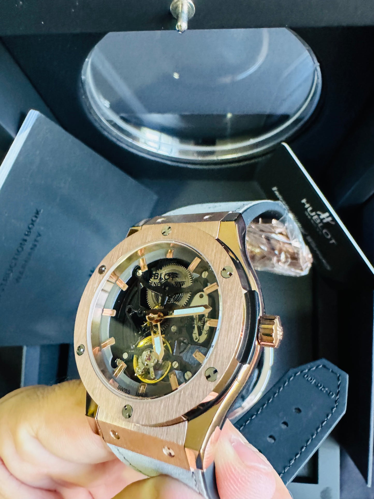 ESPECTACULAR RELOJ HUBLOT SKELETON AUTOMÁTICO MECÁNICO- CRISTAL ZAFIRO- ETC;