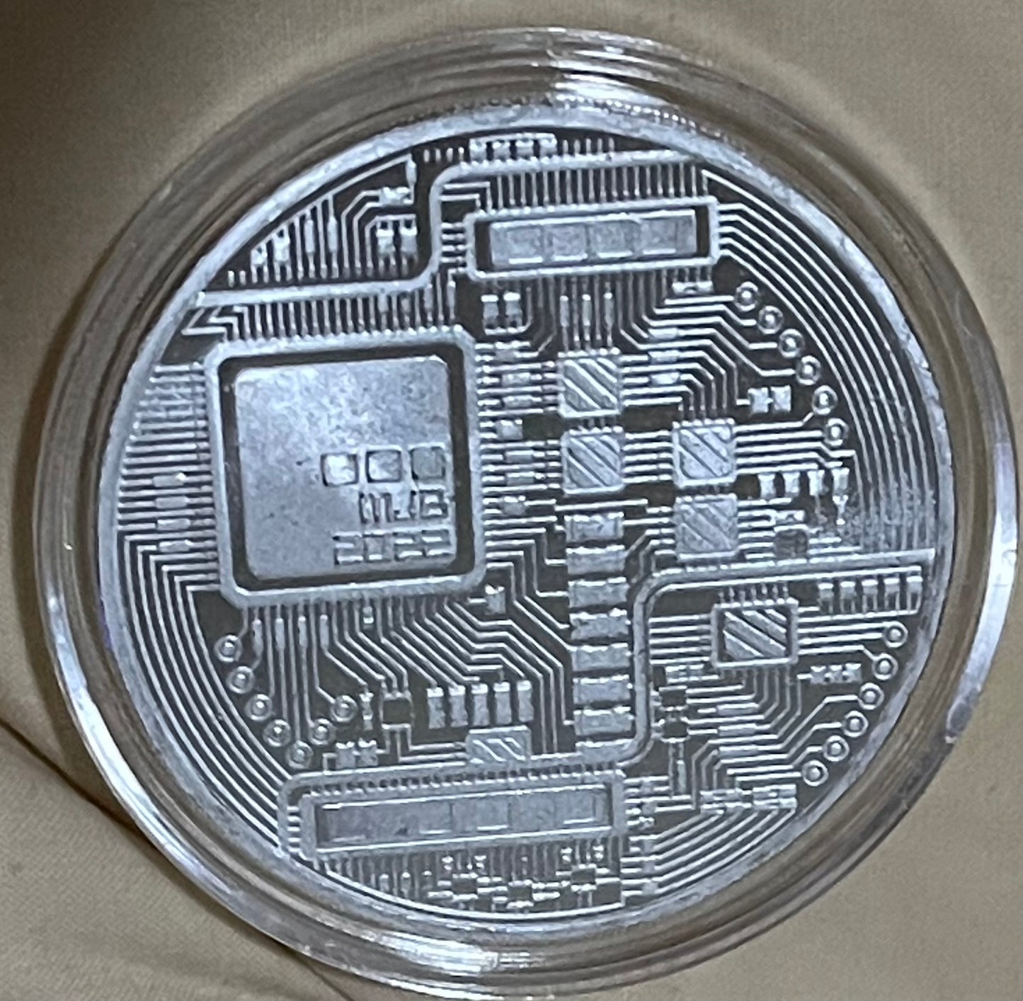 Hermoso Bitcoin de Plata de Ley .999 Intrincado Diseño! No Pierda la Oportunidad de Tener este Bello Símbolo de Matemática Pura!!! Lo más Escaso y Valioso qué Alguna vez Hemos tenido los seres Humanos! Última Disponible