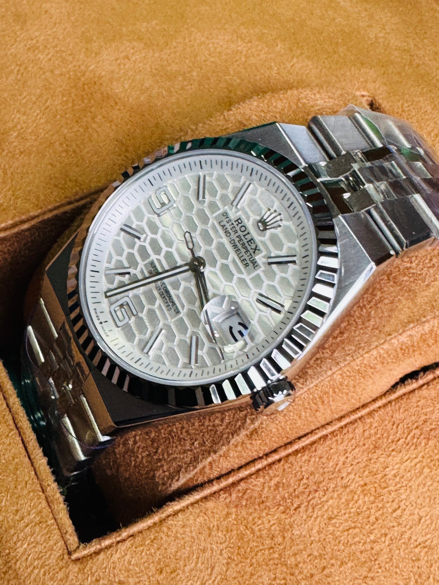 ÚNICO Y EXCLUSIVO RELOJ ROLEX OYSTER PERPETUAL LAND DWELLER- FECHADOR-39 JOYAS 💎 -CRISTAL ZAFIRO- ULTIMO MODELO Y DISEÑO! MÁXIMA ELEGANCIA!!!