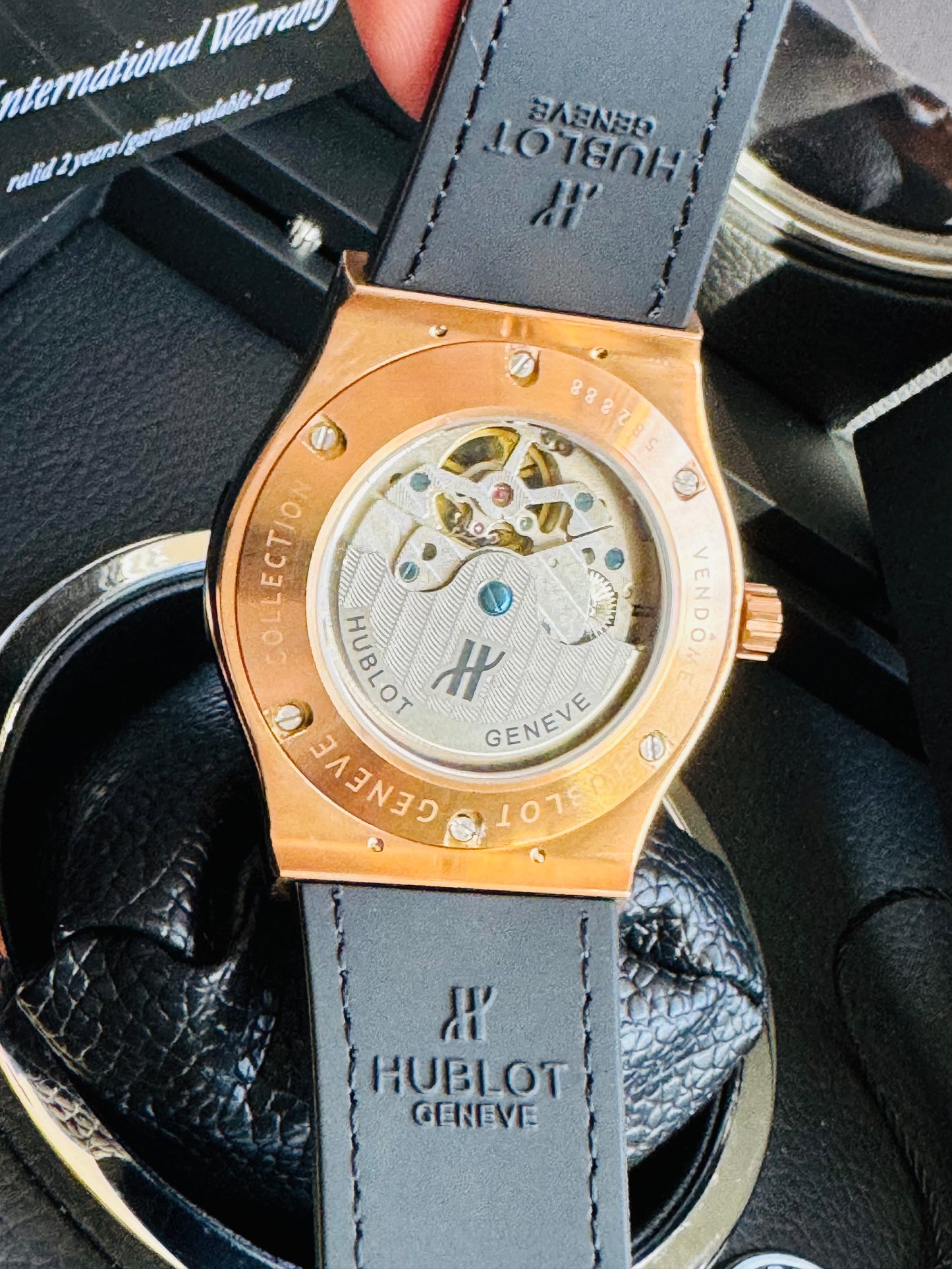 IMPRESIONANTE RELOJ AUTOMÁTICO MECÁNICO HUBLOT TOURBILLON- CRISTAL ZAFIRO-21 JOYAS-MÁXIMA ELEGANCIA!!!

PRECIO: A TRATAR

INFORMACION WHATSAPP 99 81 92 84 65

NO SE HACEN ENVÍOS 🚚