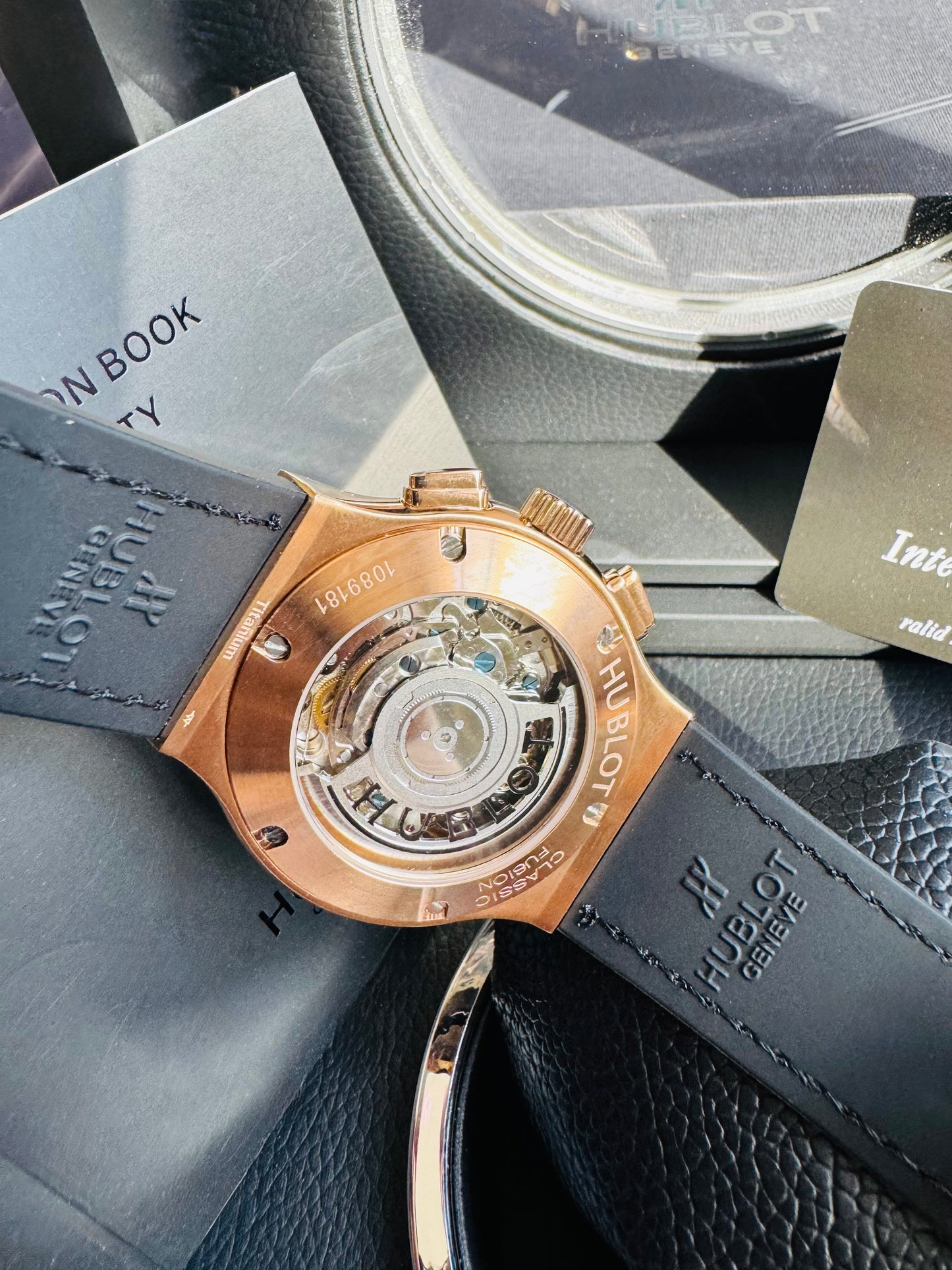 MÁXIMO LUJO RELOJ AUTOMÁTICO MECÁNICO HUBLOT - MÚLTIPLES COMPLICACIONES FUNCIONALES -CRISTAL ZAFIRO-21 JOYAS-MÁXIMA ELEGANCIA!!!