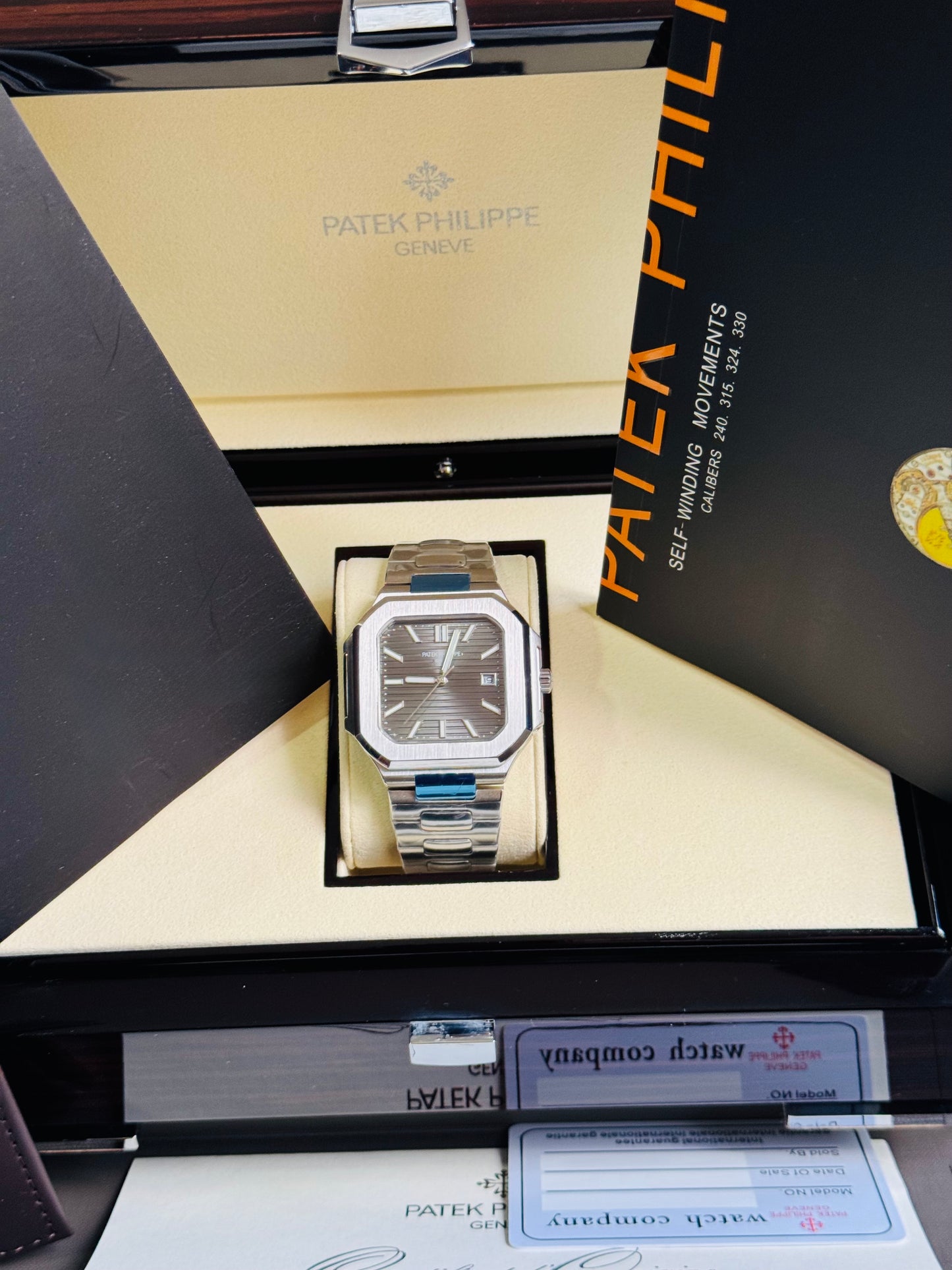 EXCLUSIVO RELOJ PATEK PHILIPPE AUTOMÁTICO- FECHADOR- JOYAS 💎- CRISTAL ZAFIRO- LUMINOSO- ÚLTIMO Y MÁS NUEVO DISEÑO!!!
PRECIO: A TRATAR 

No se hacen Envíos 🚚 

Ventas solo en Cancún 

Información por WHATSAPP 99 81 92 84  65