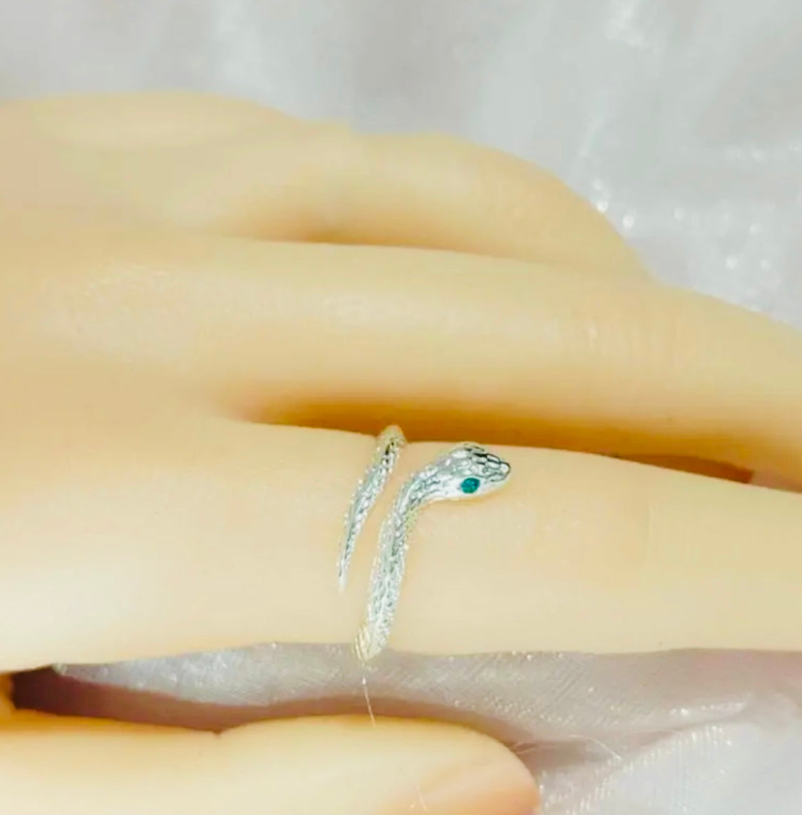 Bonito anillo Unitalla- Unisex- Hipoalergenico -Perfecto para Regalo