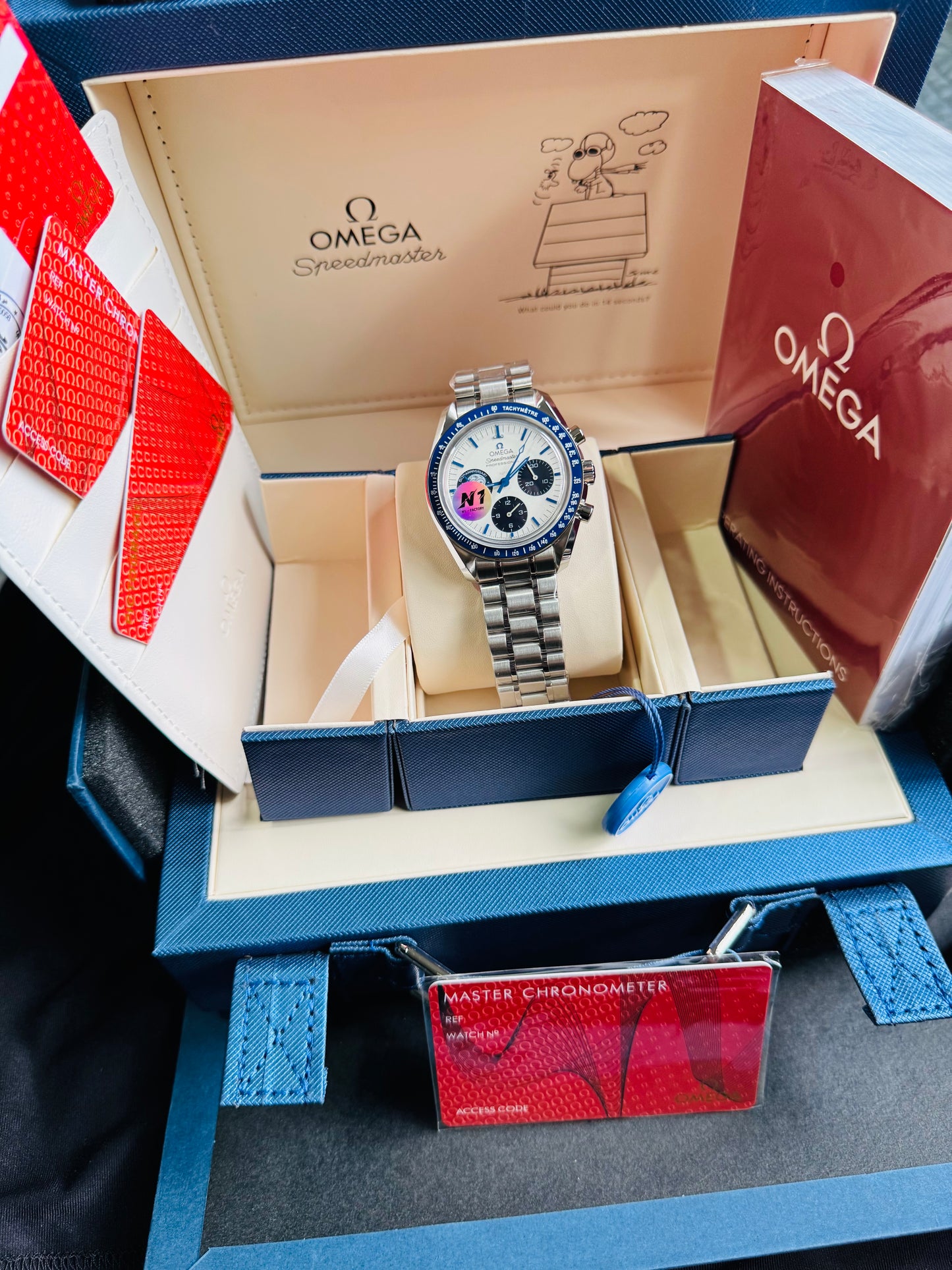 MÁXIMO LUJO!!! ESPECTACULAR DISEÑO OMEGA APOLLO XIlI- AUTOMÁTICO MECÁNICO-SPEED MASTER-PROFESSIONAL-EYES ON THE STARS- ORIGINAL MOVIMIENTO MECÁNICO TIERRA Y CÁPSULA ESPACIAL SNOOPY APOLLO XIII