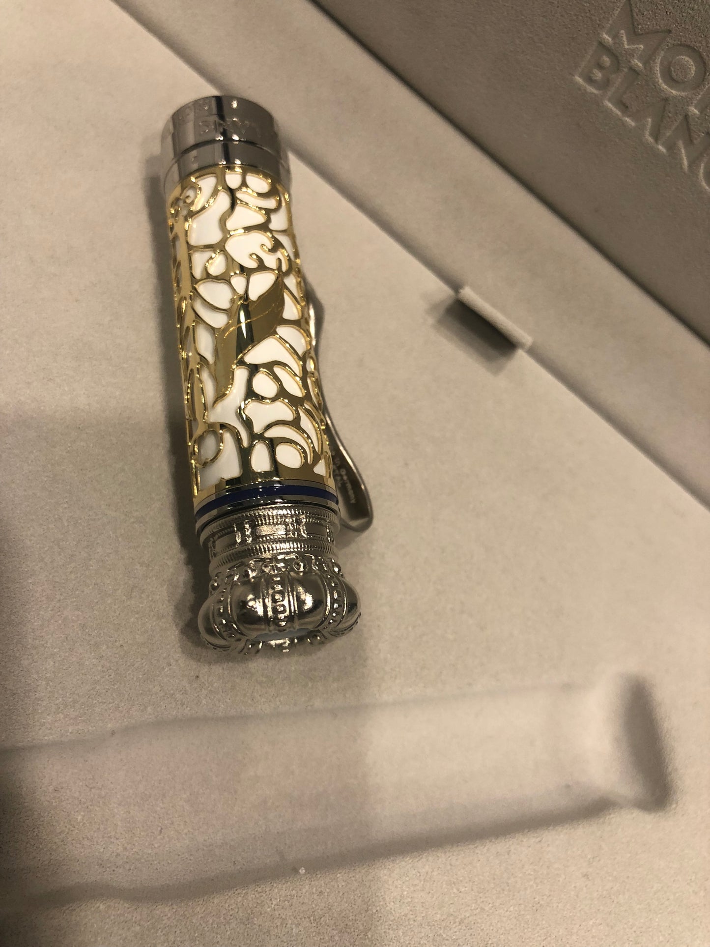 Única en México Pluma Fuente Ludwig II Oro Macizo 18K. Platino Marfil dé Mamut una Verdadera Obra de Arte Completamente Nueva y sin Entintar