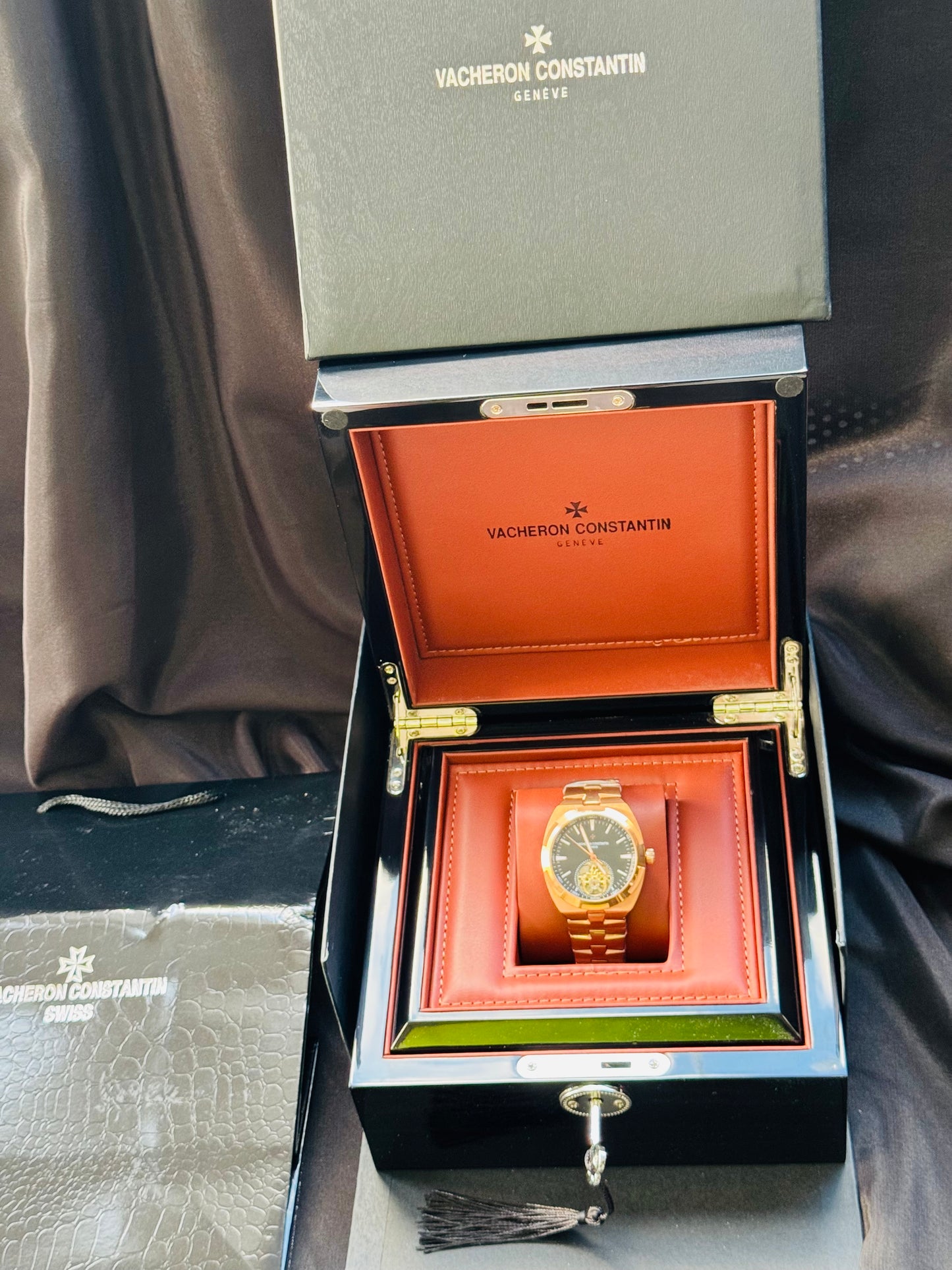 ELEGANTE Y SOFISTICADO DISEÑO RELOJ AUTOMÁTICO VACHERON CONSTANTINE