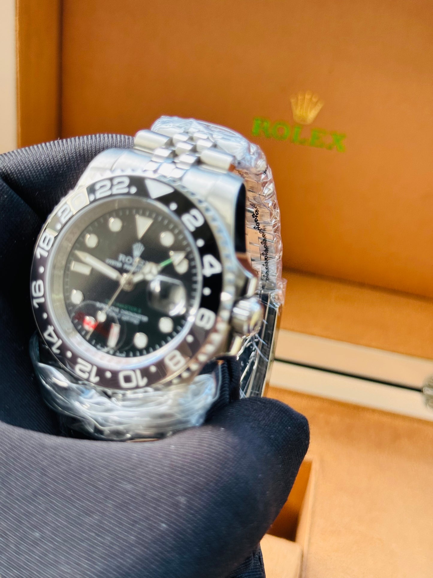 FAMOSO RELOJ AUTOMÁTICO MECÁNICO BRUCE WAYNE-GMT MASTER OYSTER PERPETUAL 2 ZONAS HORARIAS