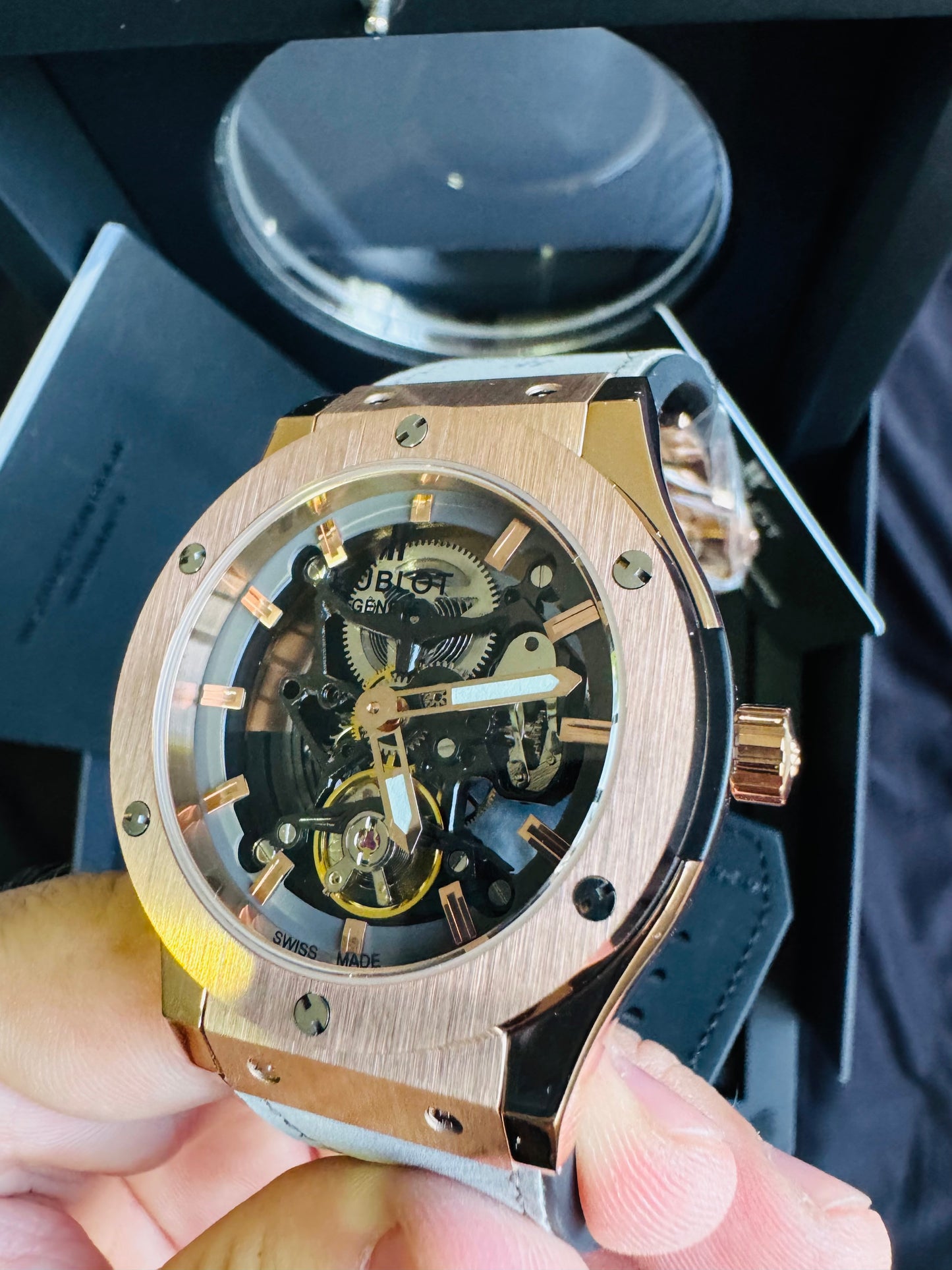ESPECTACULAR RELOJ HUBLOT SKELETON AUTOMÁTICO MECÁNICO- CRISTAL ZAFIRO- ETC;