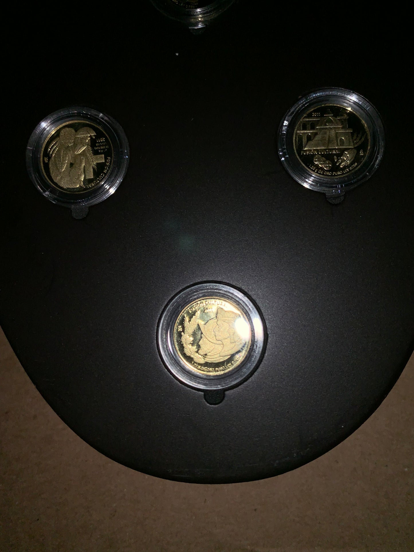 Increíble y Muy Raro Set Monedas más pequeñas de el mundo Oro 24k Caja de Grano de Cacao Nuevo sin Circular