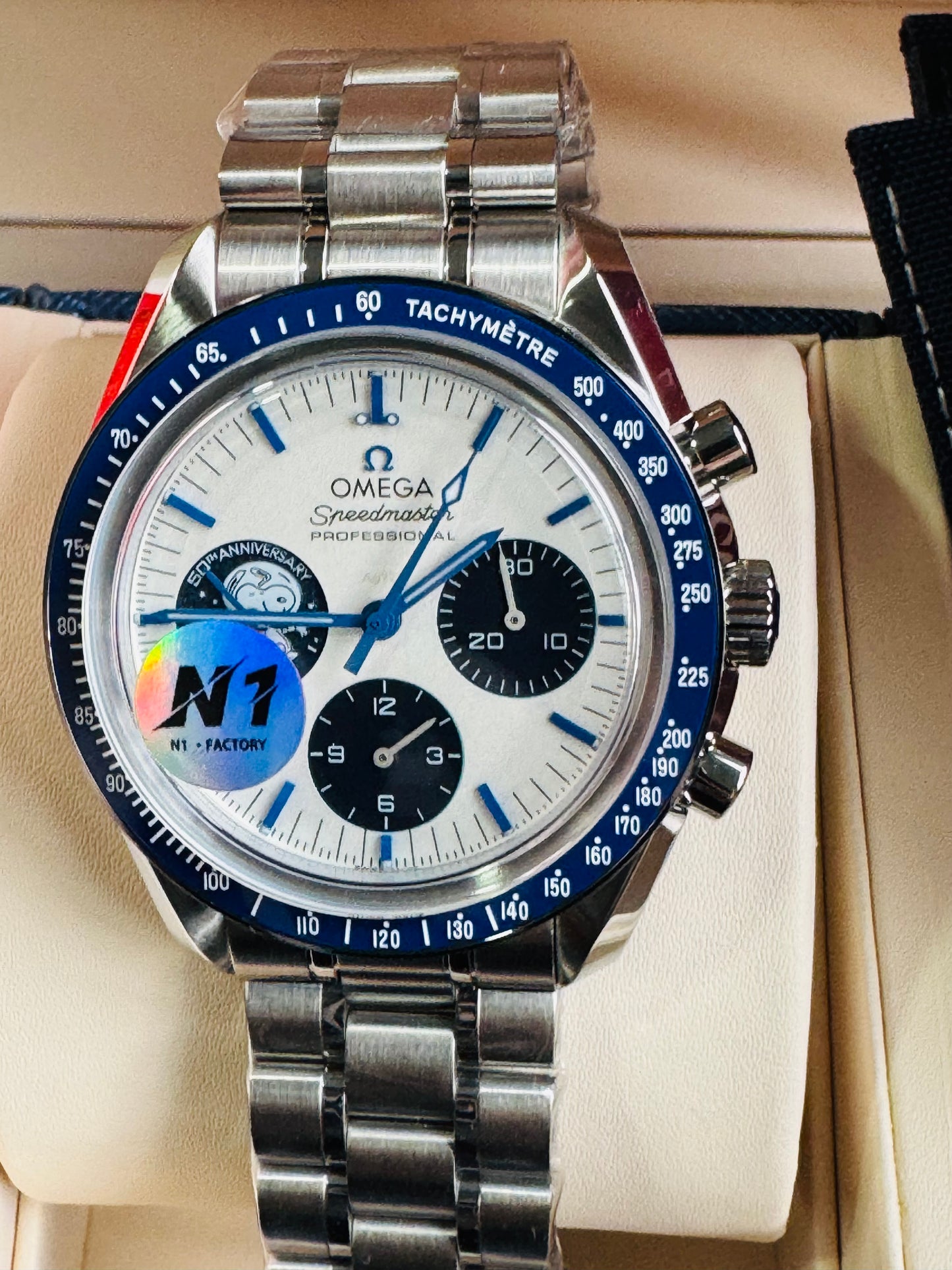 MÁXIMO LUJO!!! ESPECTACULAR DISEÑO OMEGA APOLLO XIlI- AUTOMÁTICO MECÁNICO-SPEED MASTER-PROFESSIONAL-EYES ON THE STARS- ORIGINAL MOVIMIENTO MECÁNICO TIERRA Y CÁPSULA ESPACIAL SNOOPY APOLLO XIII