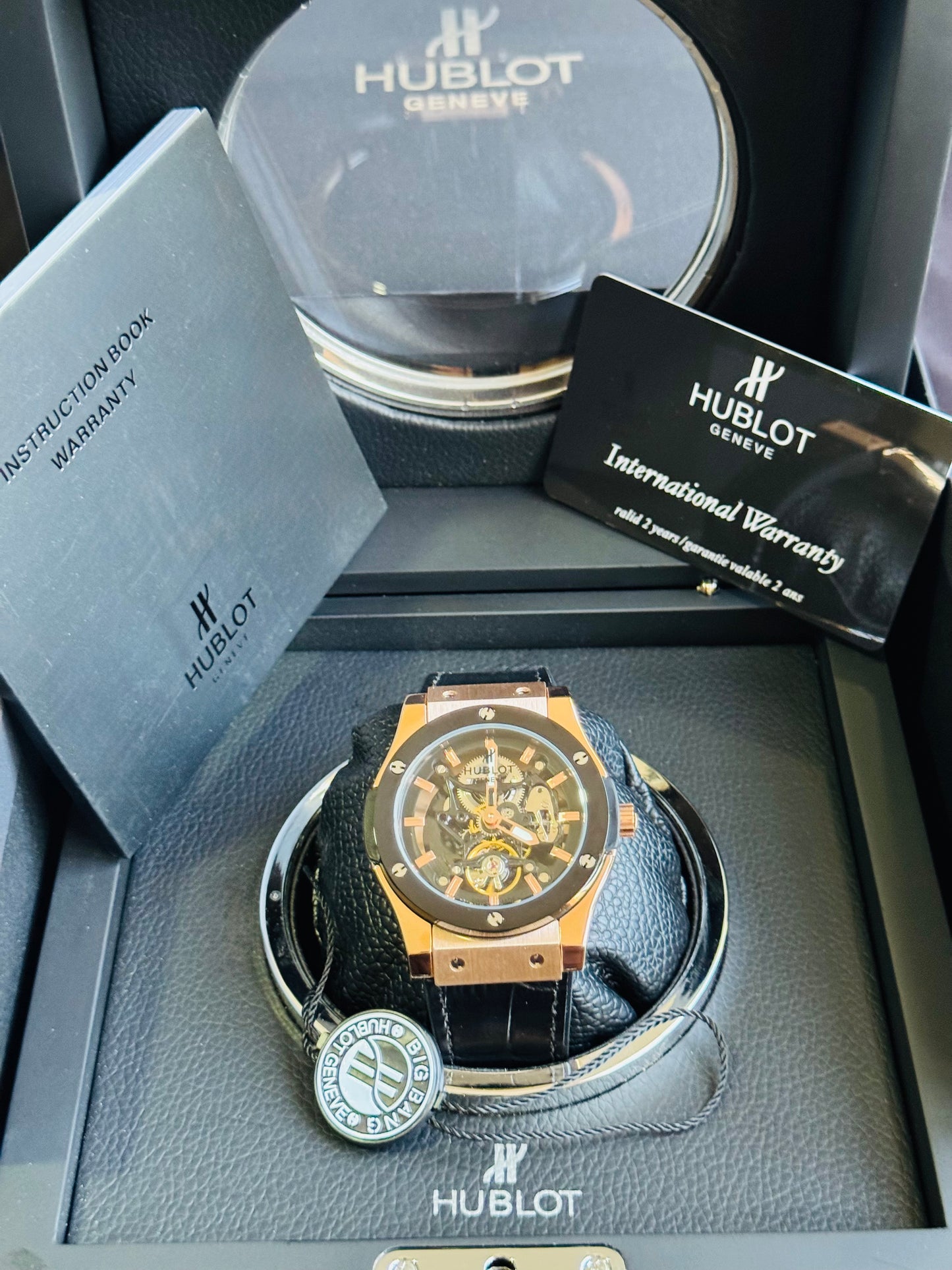 ESPECTACULAR RELOJ HUBLOT SKELETON AUTOMÁTICO MECÁNICO- CRISTAL ZAFIRO MÁXIMO LUJO!!!

PRECIO: A TRATAR 

VENTAS SOLO EN CANCÚN 

INFORMACION POR WhatsApp 99 81 92 84 65.

NO SE HACEN ENVÍOS 🚚