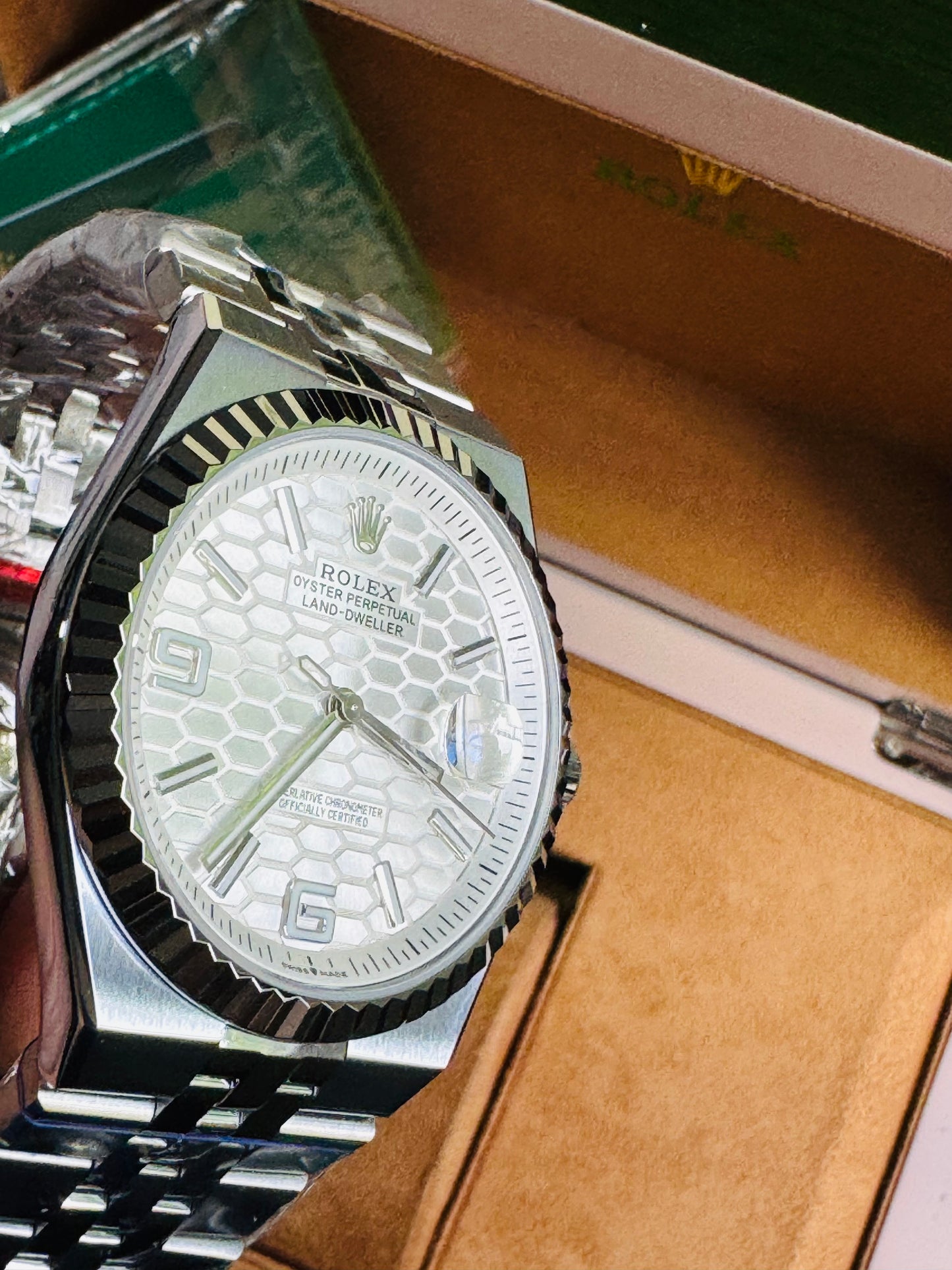 ÚNICO Y EXCLUSIVO RELOJ ROLEX OYSTER PERPETUAL LAND DWELLER- FECHADOR-39 JOYAS 💎 -CRISTAL ZAFIRO- ULTIMO MODELO Y DISEÑO! MÁXIMA ELEGANCIA!!!