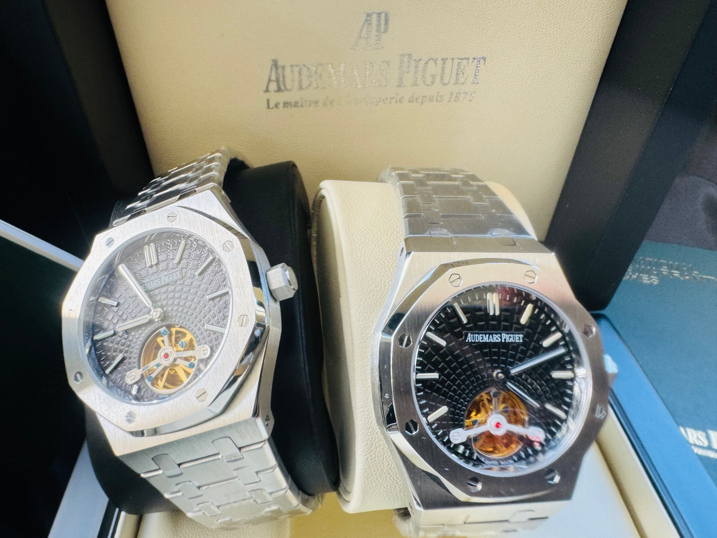 Increíble Reloj Audemars P. ROYAL OAK Automático Mecánico-Tourbillon-Máximo lujo y Calidad! Luminoso Etcétera-Disponible con Carátula Negra y Carátula Azul.