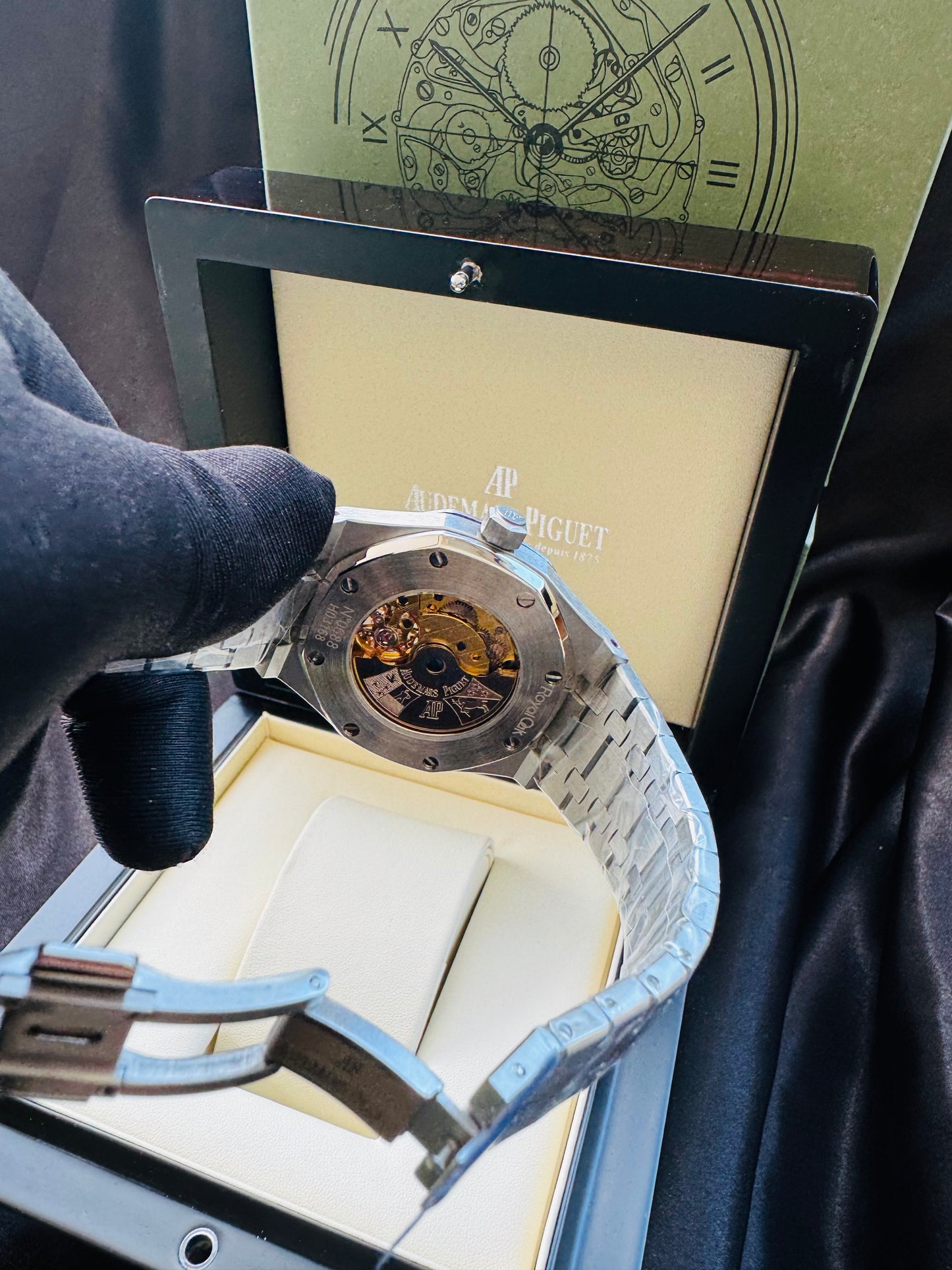 Increíble Reloj Audemars P. ROYAL OAK Automático Mecánico-Tourbillon-Máximo lujo y Calidad! Luminoso Etcétera-Disponible con Carátula Negra y Carátula Azul.