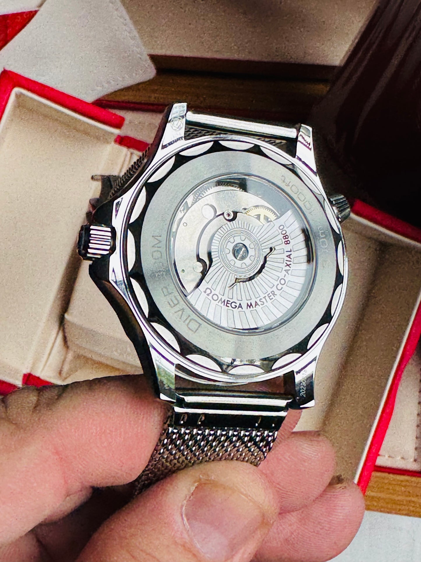 HERMOSO RELOJ AUTOMÁTICO MECÁNICO OMEGA SEAMASTER ACABADO DIAMANTADO