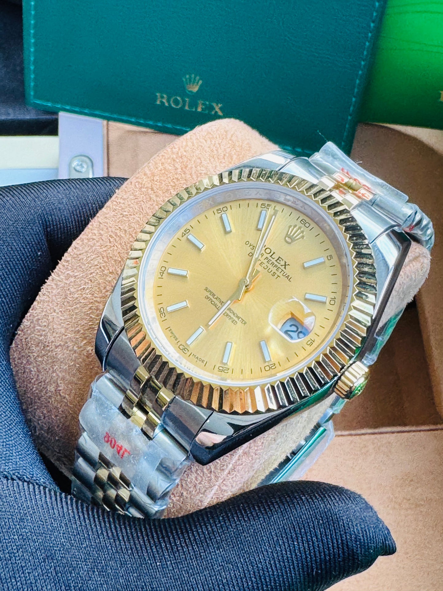 ELEGANTE RELOJ AUTOMÁTICO DATE JUST-OYSTER PERPETUAL ATEMPORAL