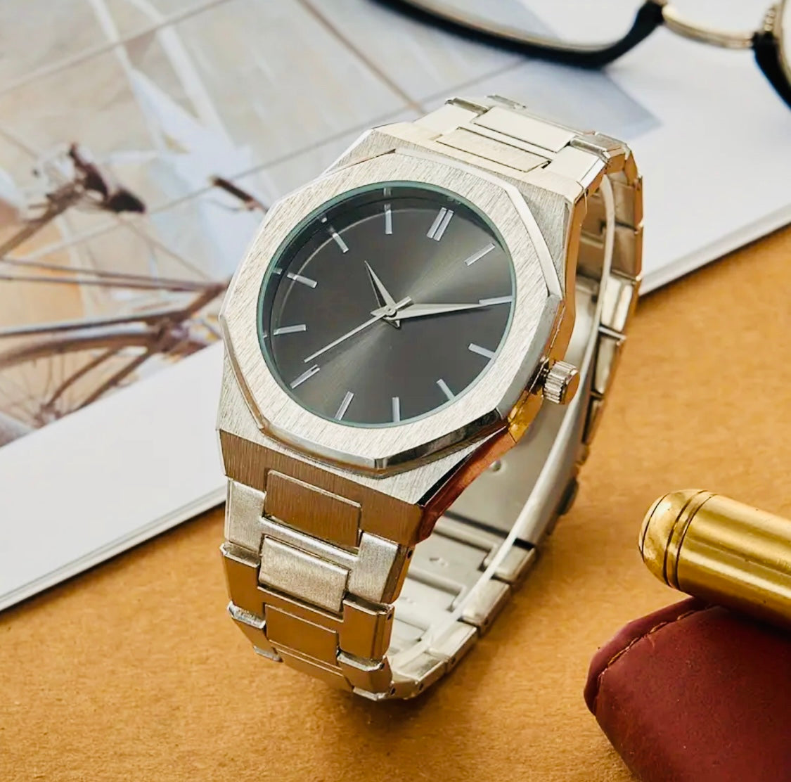 Hermoso Reloj Automático Mecánico 100% Original - Gran Calidad a un Excelente Precio!

Favor de Pedir información por WhatsApp al 99 81 92 84 65