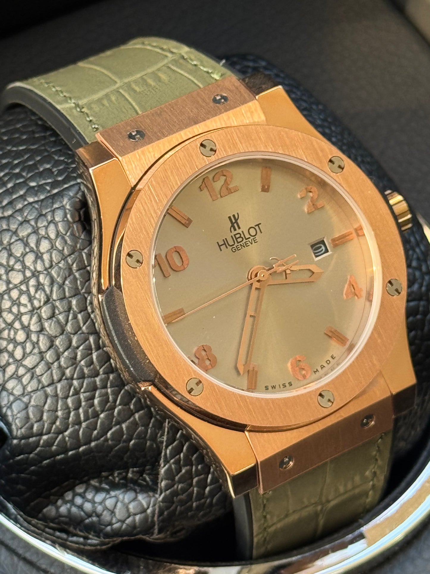 MÁXIMO LUJO RELOJ AUTOMÁTICO MECÁNICO HUBLOT - FECHADOR-CALIDAD Y DISEÑO!!!
INFORMACIÓN POR WhatsApp 99 81 92 84 65

PRECIO A TRATAR 

NOTA:

No se hacen envíos 🚚  📦 💨!

Las Ventas son solo en Cancún