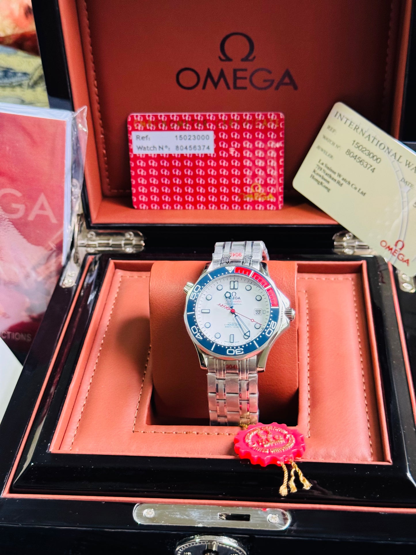 AUDAZ Y VERSÁTIL DISEÑO JAMES BOND 007-OMEGA AUTOMÁTICO SEA MASTER! FECHADOR-LUMINOSO-CRISTAL ZAFIRO-BISEL GIRATORIO ETC