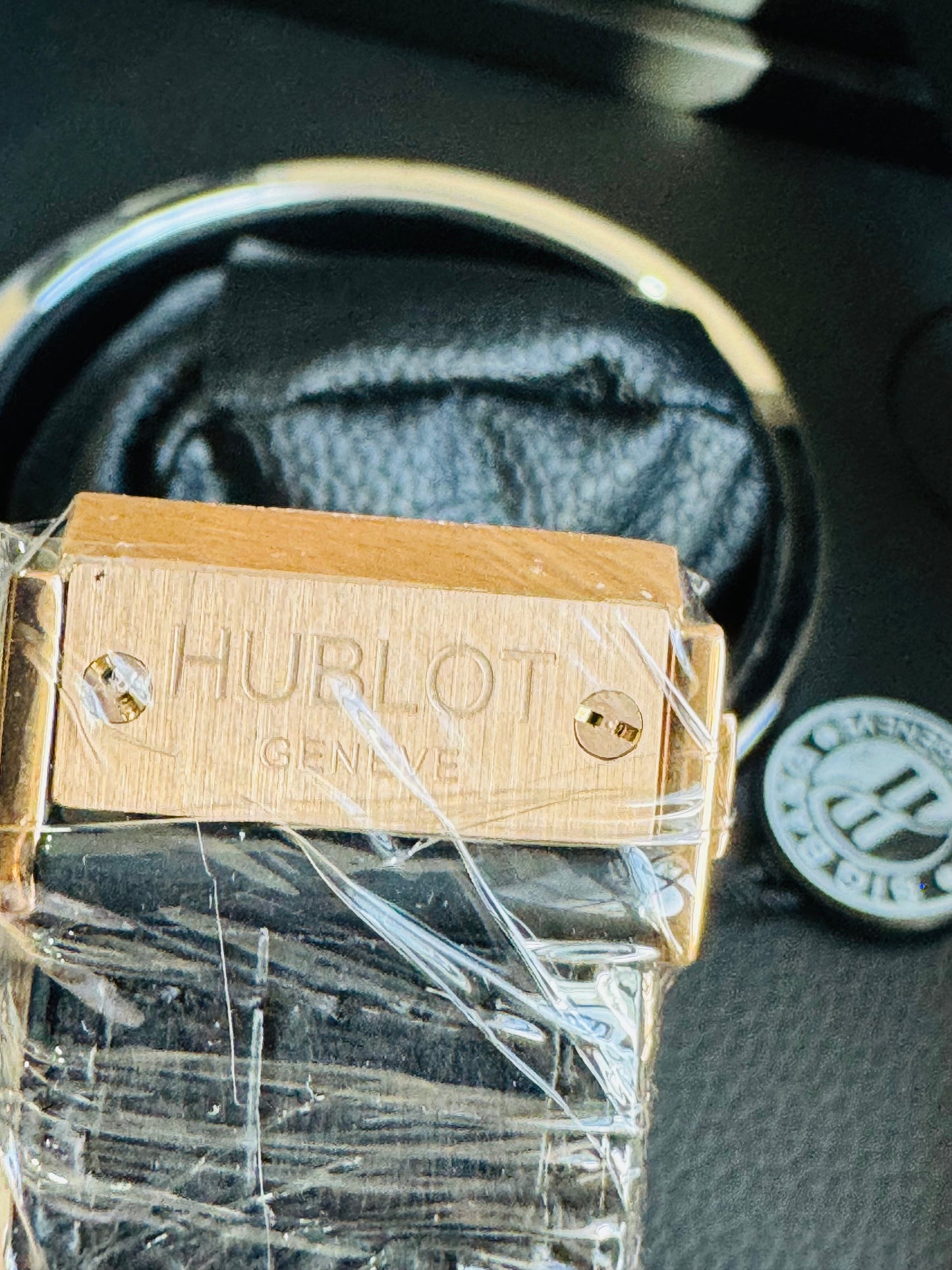 IMPRESIONANTE RELOJ AUTOMÁTICO MECÁNICO HUBLOT TOURBILLON- CRISTAL ZAFIRO-21 JOYAS-MÁXIMA ELEGANCIA!!!

PRECIO: A TRATAR

INFORMACION WHATSAPP 99 81 92 84 65

NO SE HACEN ENVÍOS 🚚