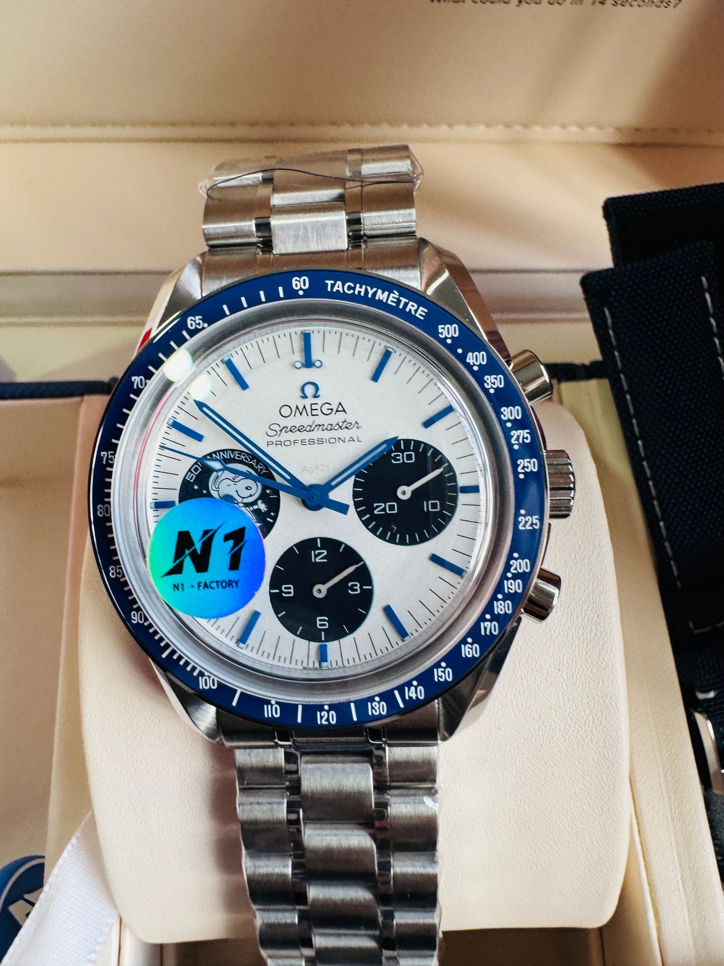 MÁXIMO LUJO!!! ESPECTACULAR DISEÑO OMEGA APOLLO XIlI- AUTOMÁTICO MECÁNICO-SPEED MASTER-PROFESSIONAL-EYES ON THE STARS- ORIGINAL MOVIMIENTO MECÁNICO TIERRA Y CÁPSULA ESPACIAL SNOOPY APOLLO XIII
