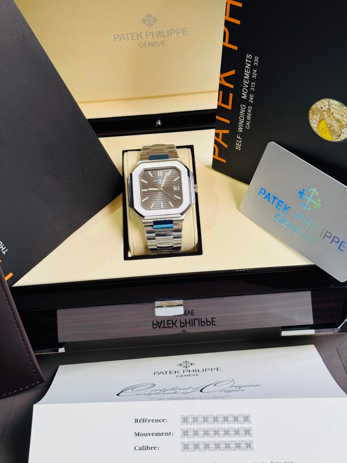 EXCLUSIVO RELOJ PATEK PHILIPPE AUTOMÁTICO- FECHADOR- JOYAS 💎- CRISTAL ZAFIRO- LUMINOSO- ÚLTIMO Y MÁS NUEVO DISEÑO!!!
PRECIO: A TRATAR 

No se hacen Envíos 🚚 

Ventas solo en Cancún 

Información por WHATSAPP 99 81 92 84  65