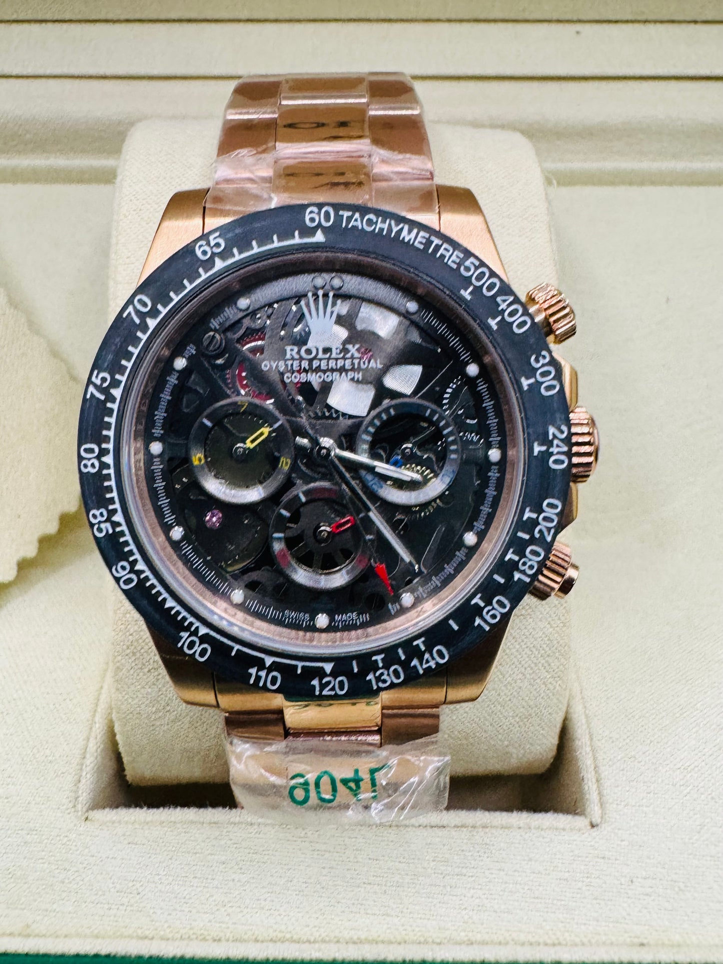 Hermoso Reloj Tono ORO Amarillo Automático Mecánico Skeleton-Luminoso- Gran Detalle- Diales Giratorio Etcétera Favor de Pedir Información por WhatsApp al 99 81 92 84 65