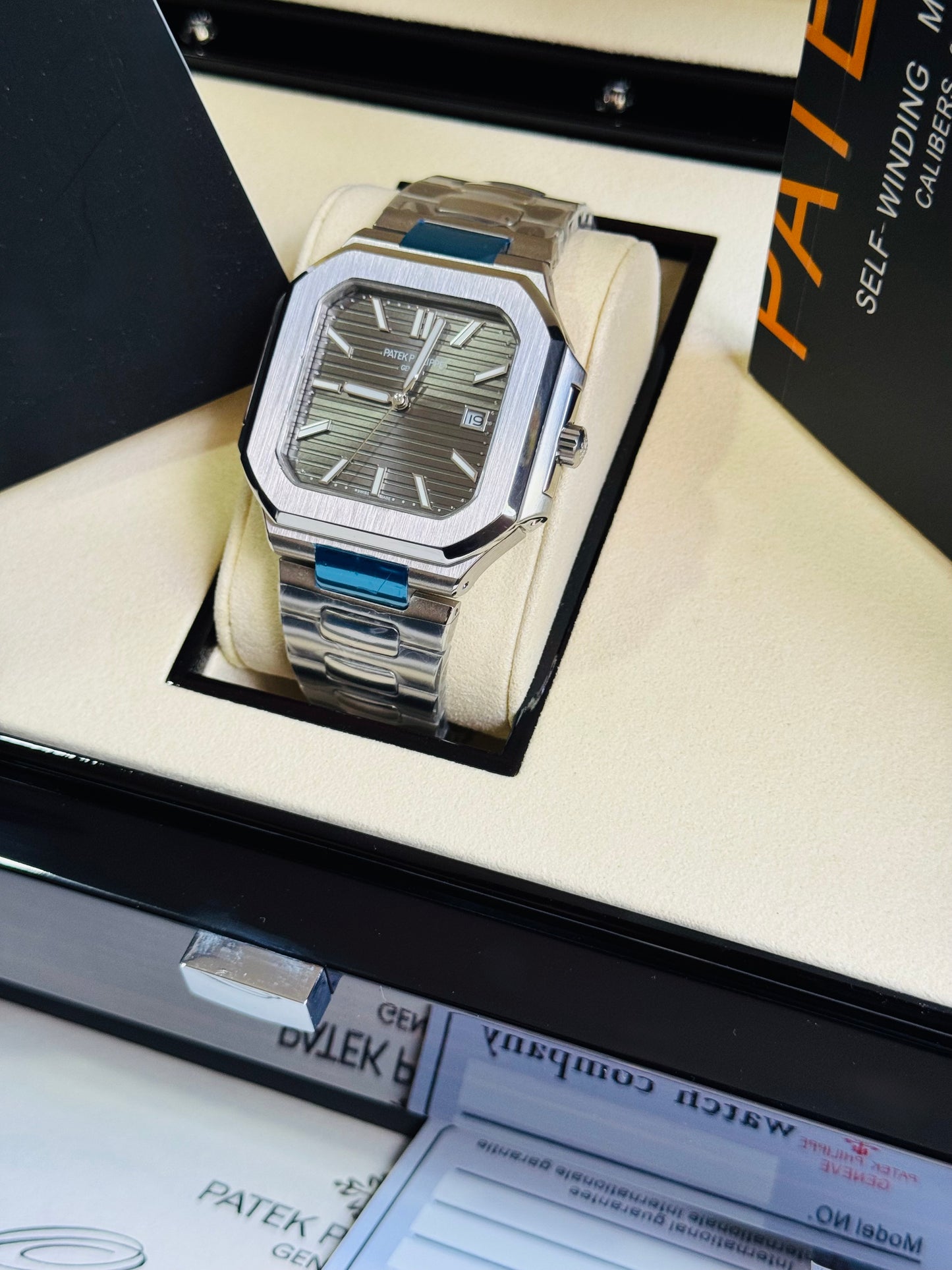 EXCLUSIVO RELOJ PATEK PHILIPPE AUTOMÁTICO- FECHADOR- JOYAS 💎- CRISTAL ZAFIRO- LUMINOSO- ÚLTIMO Y MÁS NUEVO DISEÑO!!!
PRECIO: A TRATAR 

No se hacen Envíos 🚚 

Ventas solo en Cancún 

Información por WHATSAPP 99 81 92 84  65