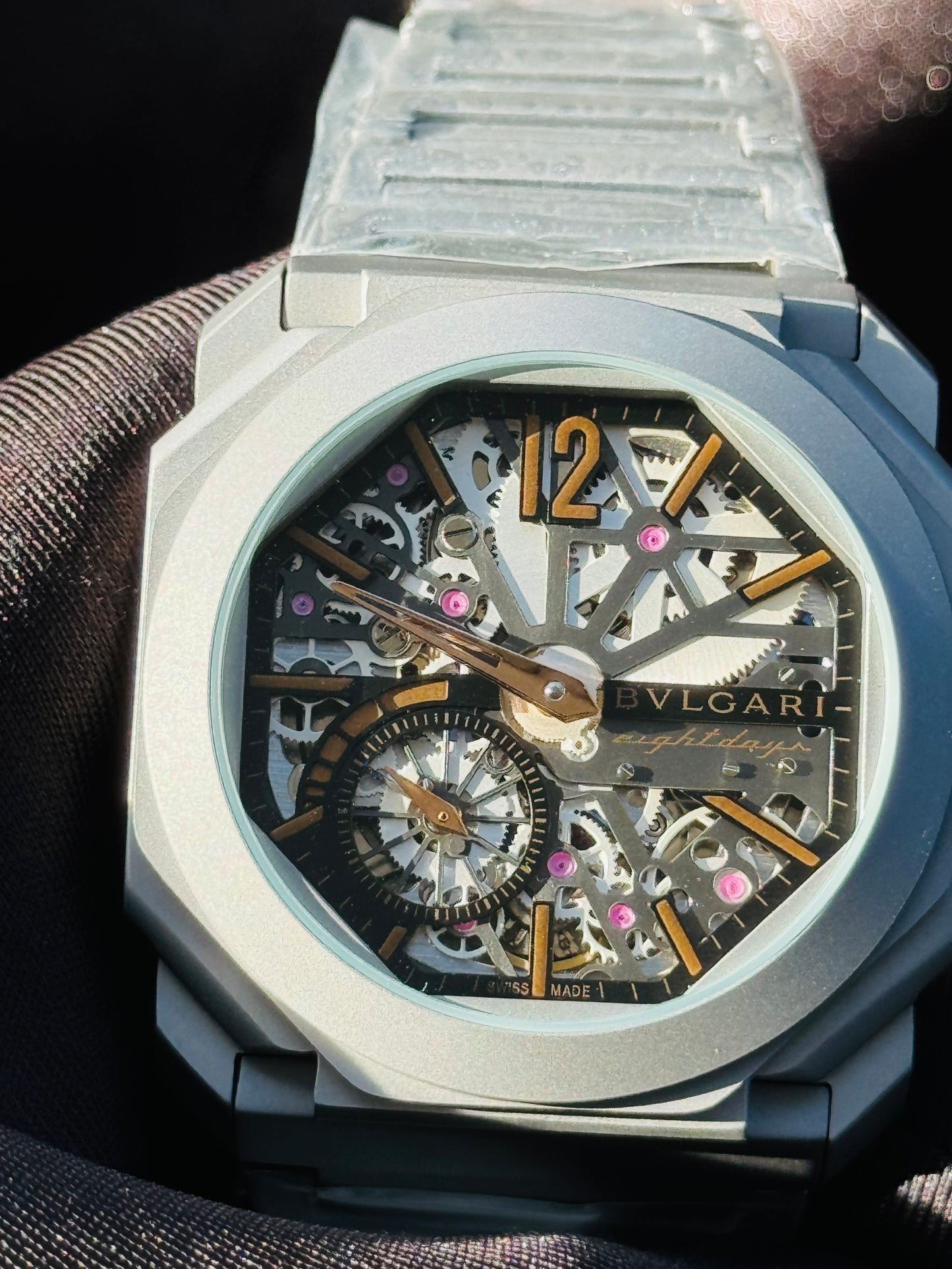 IMPONENTE Y DISTINGUIDO RELOJ AUTOMÁTICO MECÁNICO SKELETON BVLGARI OCTO! HERMOSO DISEÑO Y CALIDAD!!!

PRECIO A TRATAR 

Información por WhatsApp 99 81 92 84 65


NOTA:

No se hacen envíos 🚚  📦 💨!

Las Ventas son solo en Cancún

Nuestro Lema: No somos N