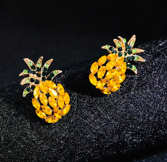 Hermosos y Originales Pendientes Motivo Piñas 🍍 Con Incrustaciones de Circonias! Gran Calidad y Detalles!