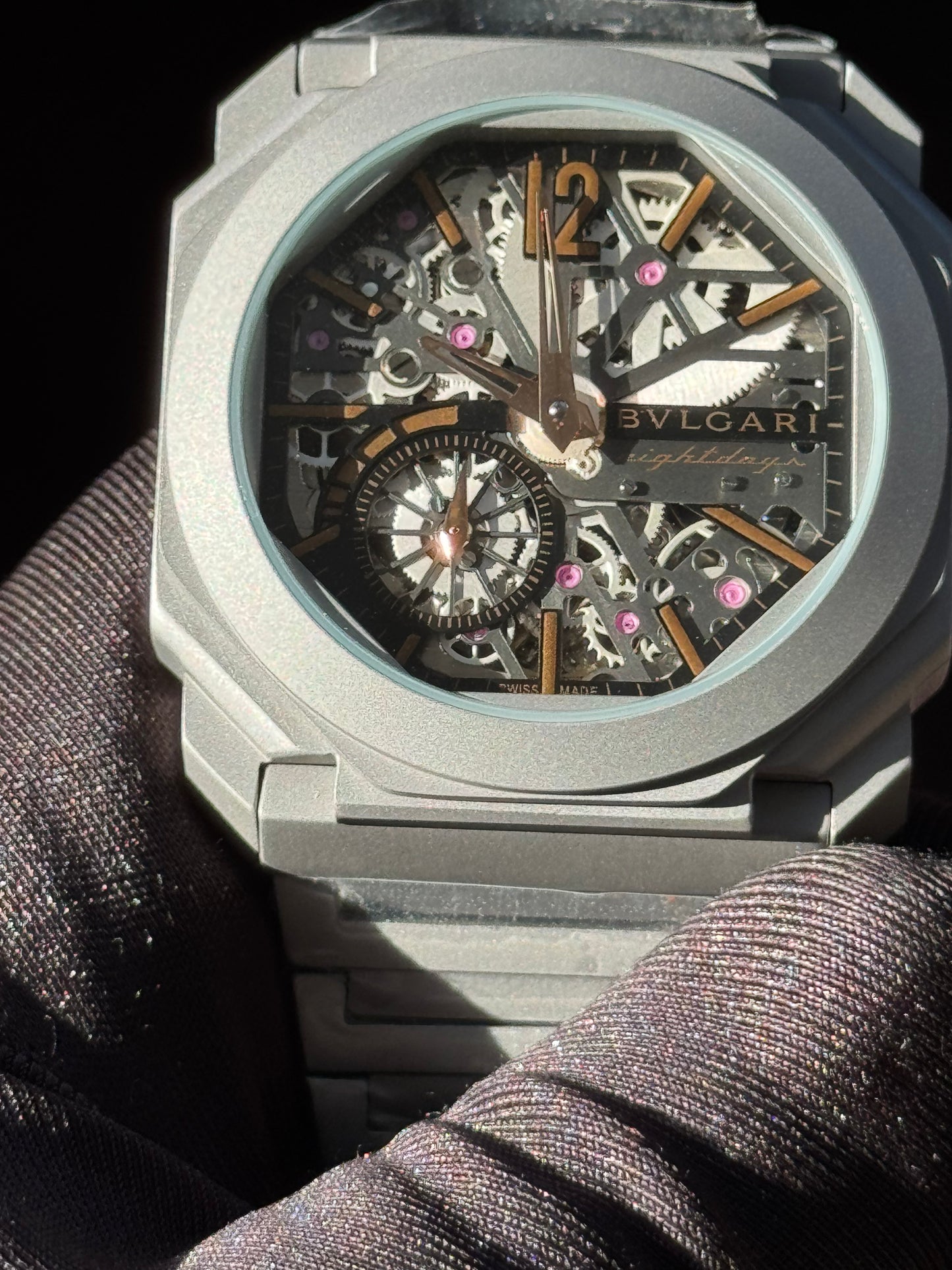 IMPONENTE Y DISTINGUIDO RELOJ AUTOMÁTICO MECÁNICO SKELETON BVLGARI OCTO! HERMOSO DISEÑO Y CALIDAD!!!

PRECIO A TRATAR 

Información por WhatsApp 99 81 92 84 65


NOTA:

No se hacen envíos 🚚  📦 💨!

Las Ventas son solo en Cancún

Nuestro Lema: No somos N