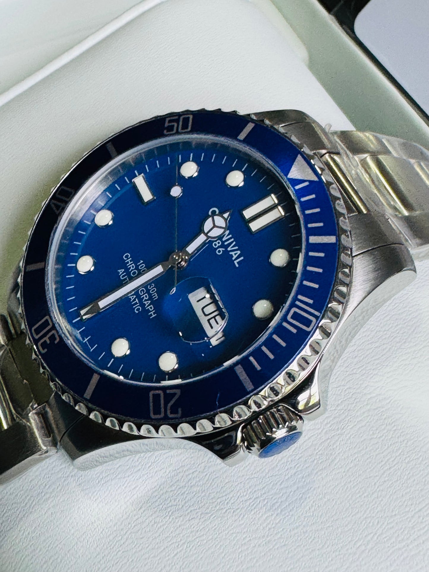 HERMOSO RELOJ AUTOMÁTICO MECÁNICO-CRONÓGRAFO-FECHADOR-DÍA SEMANA-CRISTAL ZAFIRO-34 JOYAS 💎-3 ATM -💯% ORIGINAL