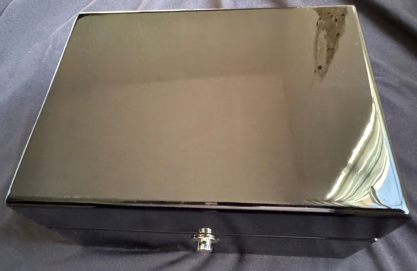 IMPECABLE RELOJ AUTOMÁTICO MECÁNICO DE GRAN CALIDAD MOVIMIENTO JAPONÉS MIYOTA-21 JOYAS- CRISTAL ZAFIRO-FECHADOR-SEMANARIO-A PRUEBA DE AGUA 30 MT. 💯% ORIGINAL