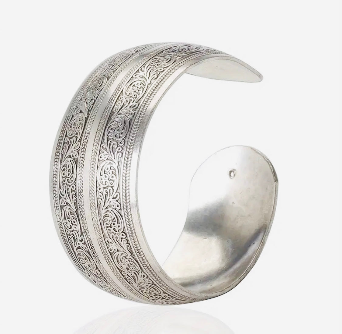 Hermoso Brazalete Grabado- Unitalla- Unisex Hipoalergenico Perfecto para Regalo 🎁