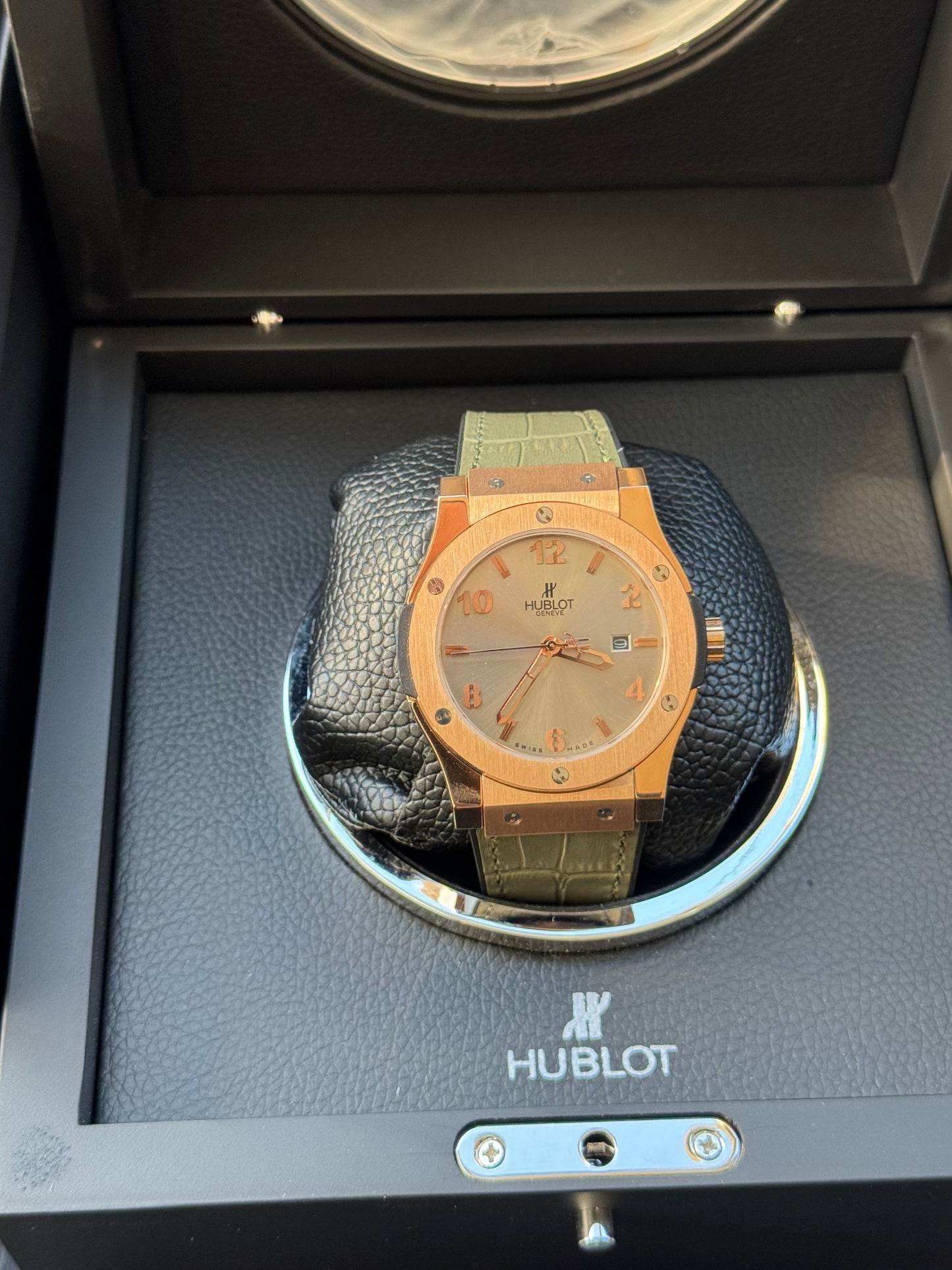 MÁXIMO LUJO RELOJ AUTOMÁTICO MECÁNICO HUBLOT - FECHADOR-CALIDAD Y DISEÑO!!!
INFORMACIÓN POR WhatsApp 99 81 92 84 65

PRECIO A TRATAR 

NOTA:

No se hacen envíos 🚚  📦 💨!

Las Ventas son solo en Cancún