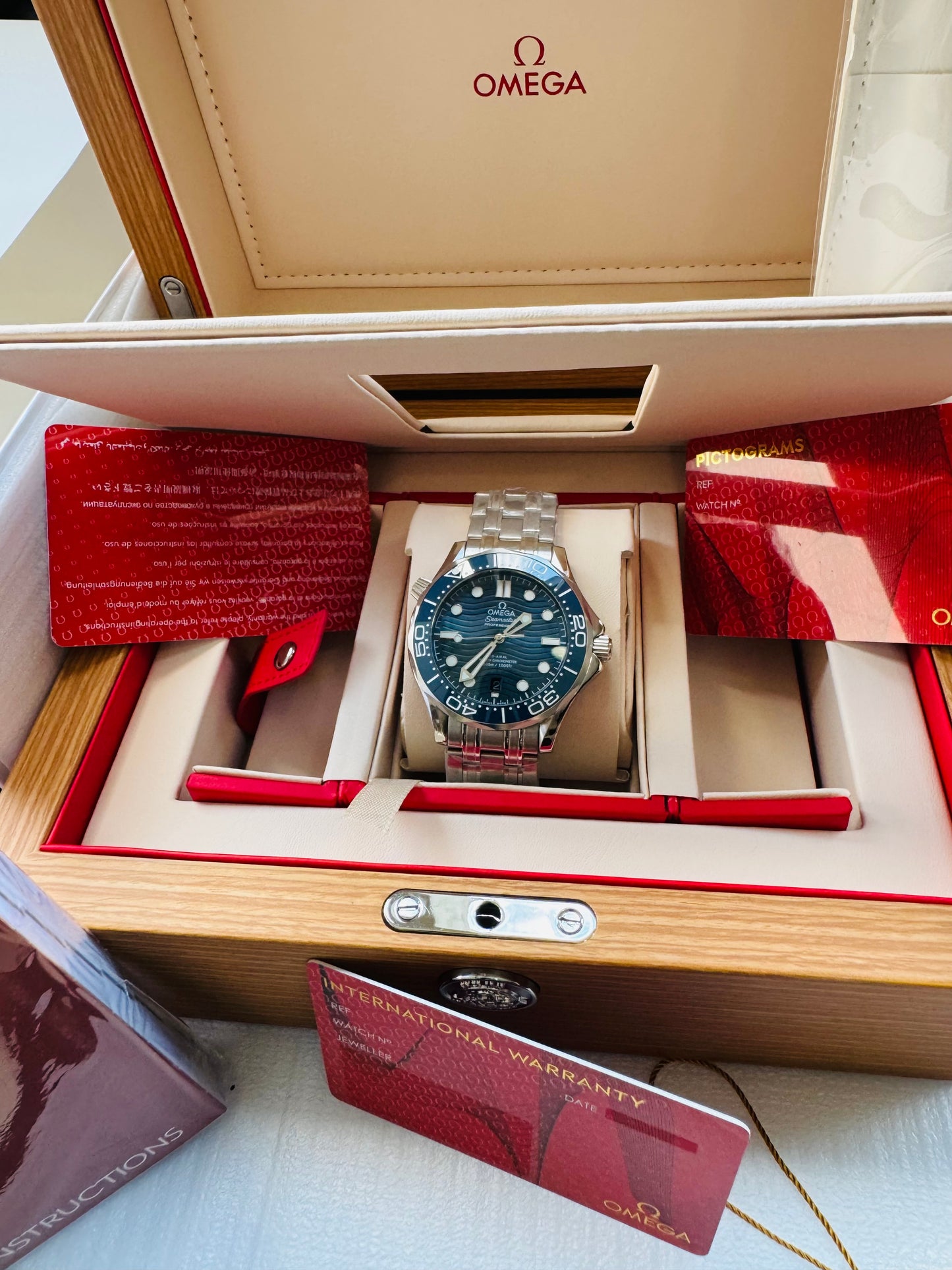 HERMOSO RELOJ OMEGA SEA MASTER AUTOMÁTICO ELEGANTE Y CASUAL!