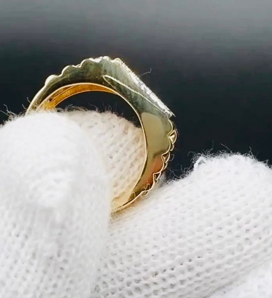 Anillo  Elegante para Hombre en Tono Dorado con Cristal y Motivo de Corona - Estilo Empresarial, Banda de Aleación, Ideal para Uso Diario, Bodas, Fiestas, San Valentín y Regalos 🎁 Último Disponible Talla:12