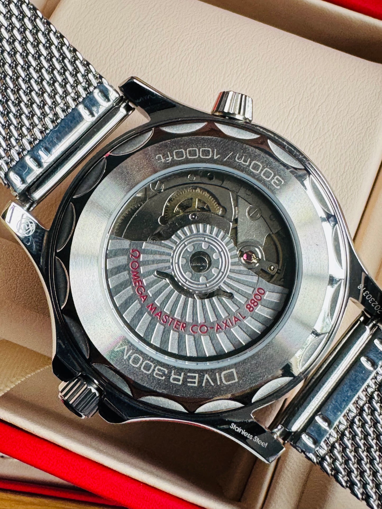 HERMOSO RELOJ AUTOMÁTICO MECÁNICO OMEGA SEAMASTER ACABADO DIAMANTADO