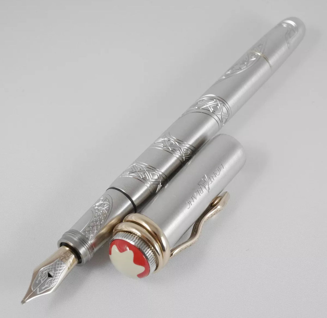 EXCLUSIVA PLUMA FUENTE 1906 - LÍMITED EDITION SERPENT- NOIR HERITAGE -