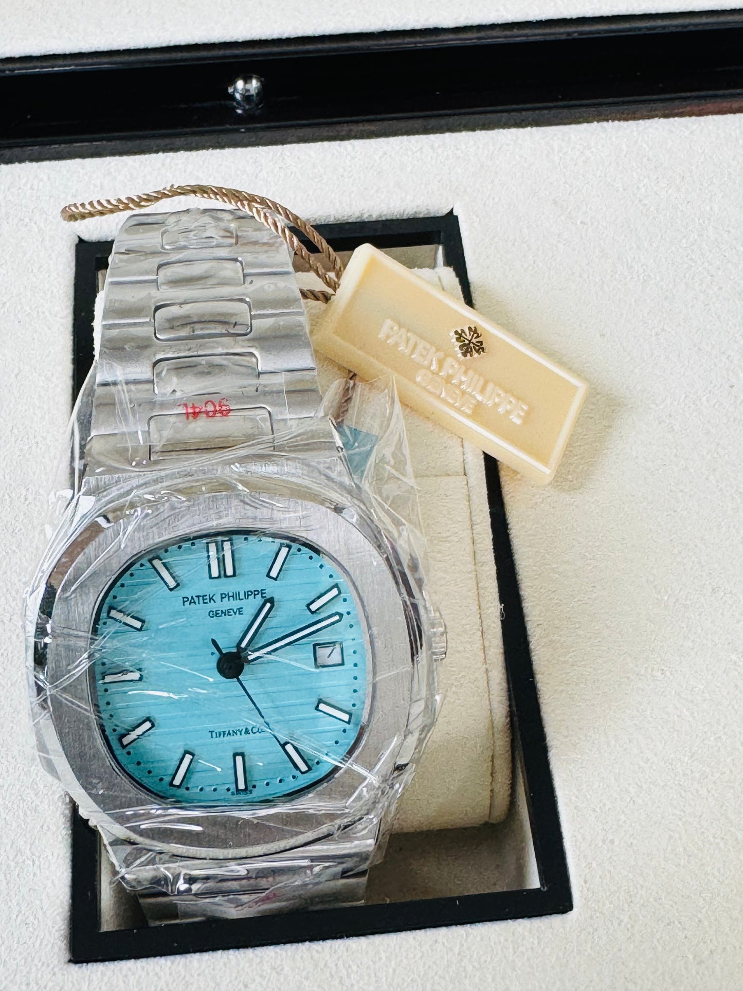Máximo Lujo Reloj Automático Mecánico Fechador-Luminoso Favor de Pedir Información por WhatsApp al 99 81 92 84 65
