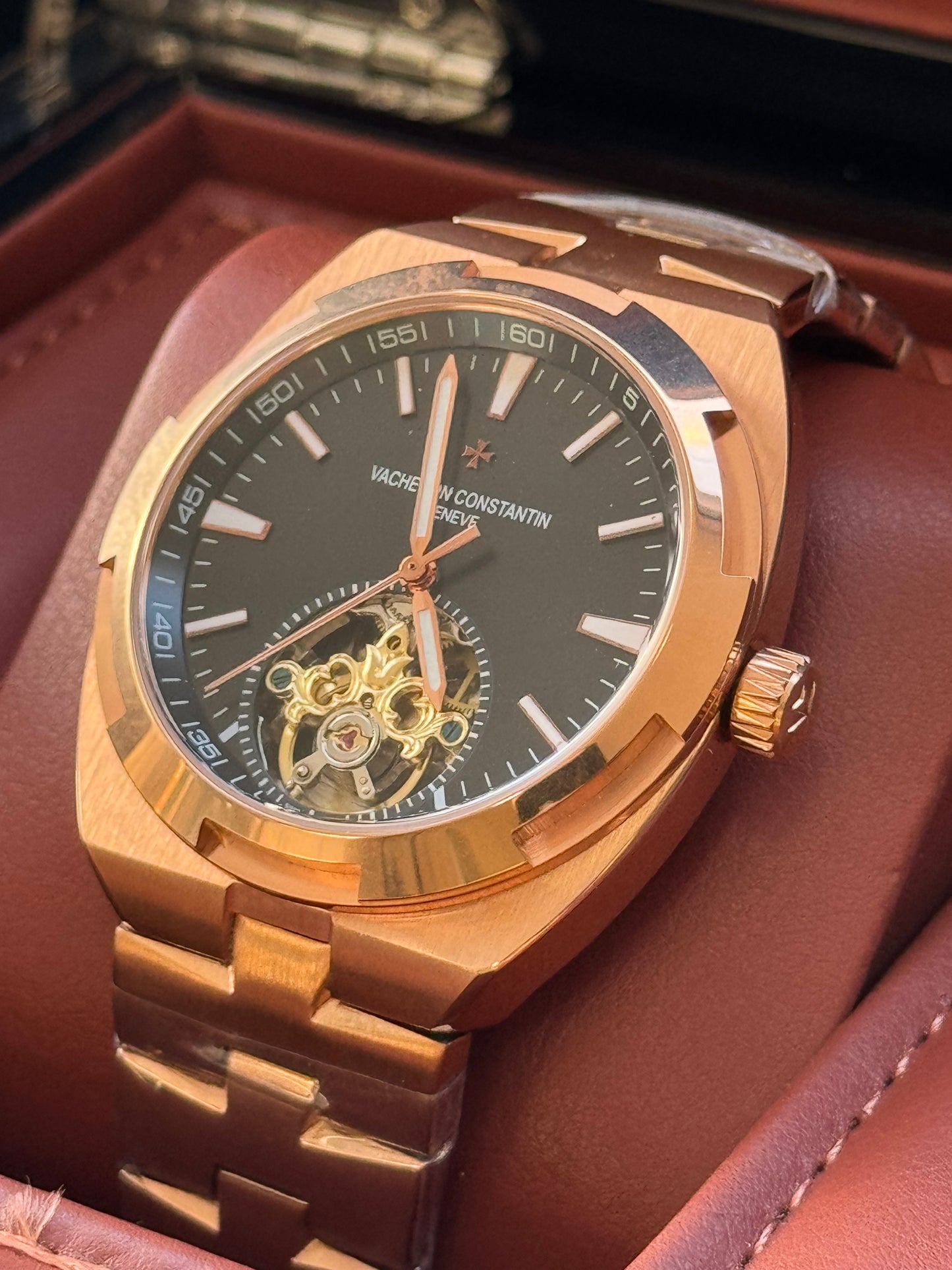ELEGANTE Y SOFISTICADO DISEÑO RELOJ AUTOMÁTICO VACHERON CONSTANTINE