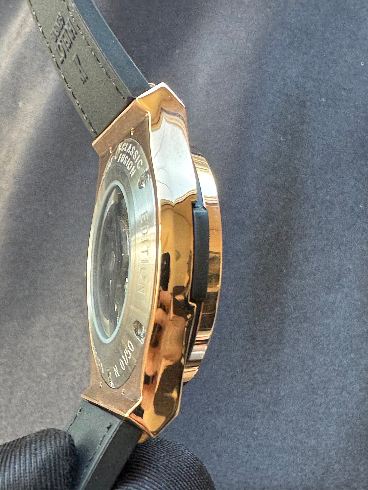 MÁXIMO LUJO RELOJ AUTOMÁTICO MECÁNICO HUBLOT - FECHADOR-CALIDAD Y DISEÑO!!!
INFORMACIÓN POR WhatsApp 99 81 92 84 65

PRECIO A TRATAR 

NOTA:

No se hacen envíos 🚚  📦 💨!

Las Ventas son solo en Cancún
