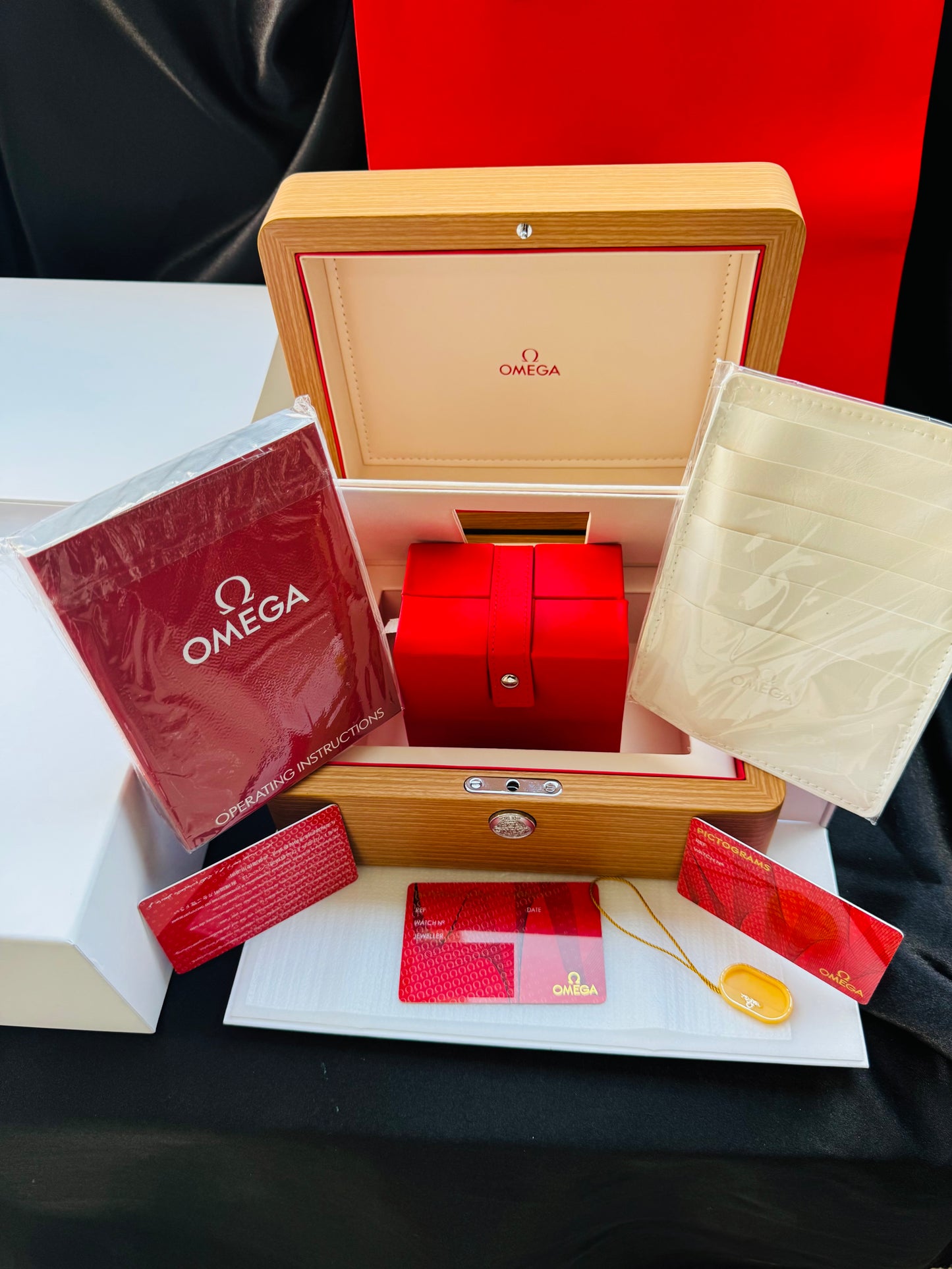 HERMOSO RELOJ OMEGA SEA MASTER AUTOMÁTICO ELEGANTE Y CASUAL!