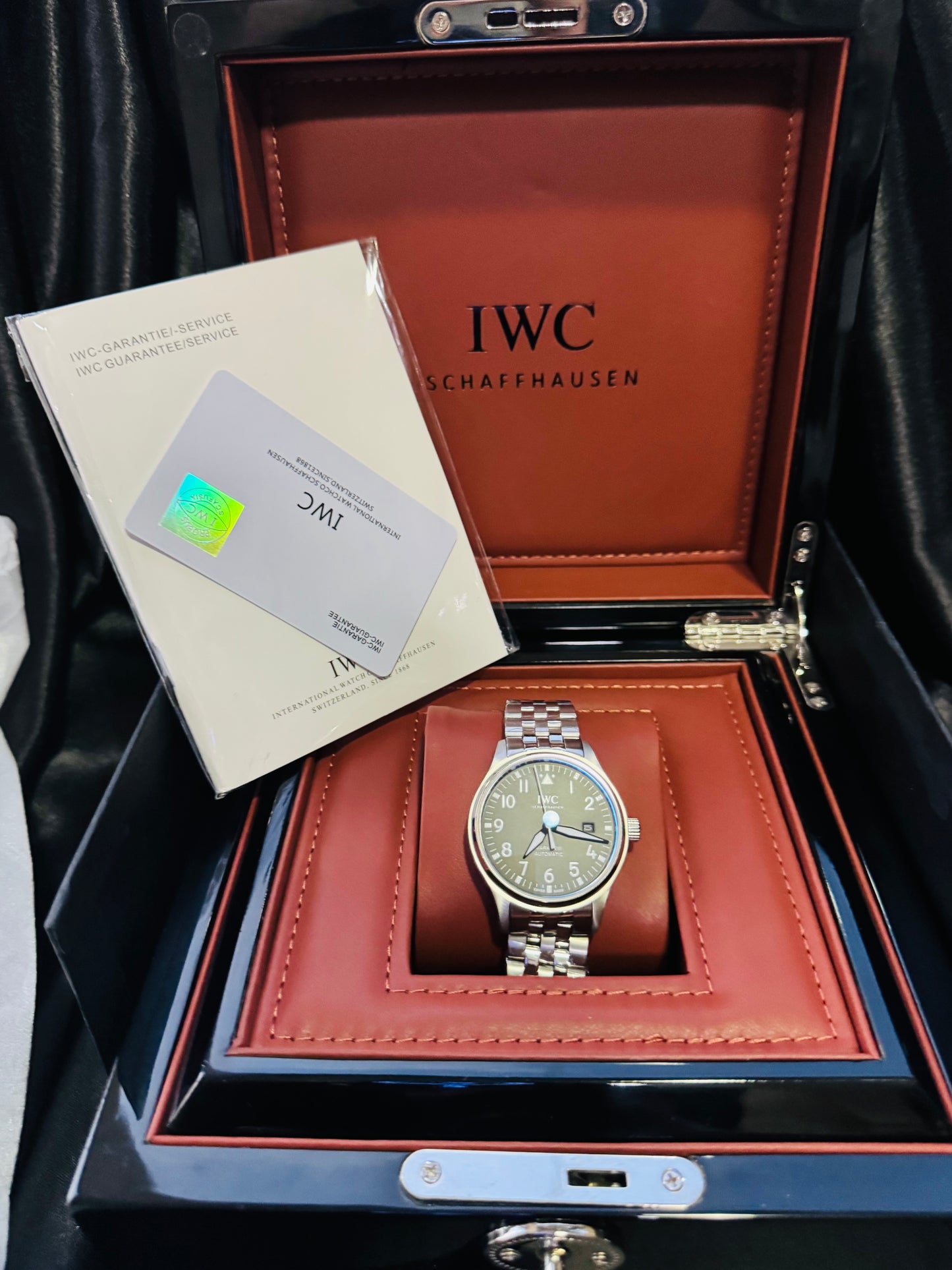 ELEGANTE Y EXCLUSIVO RELOJ AUTOMÁTICO IWC PILOTS WATCH